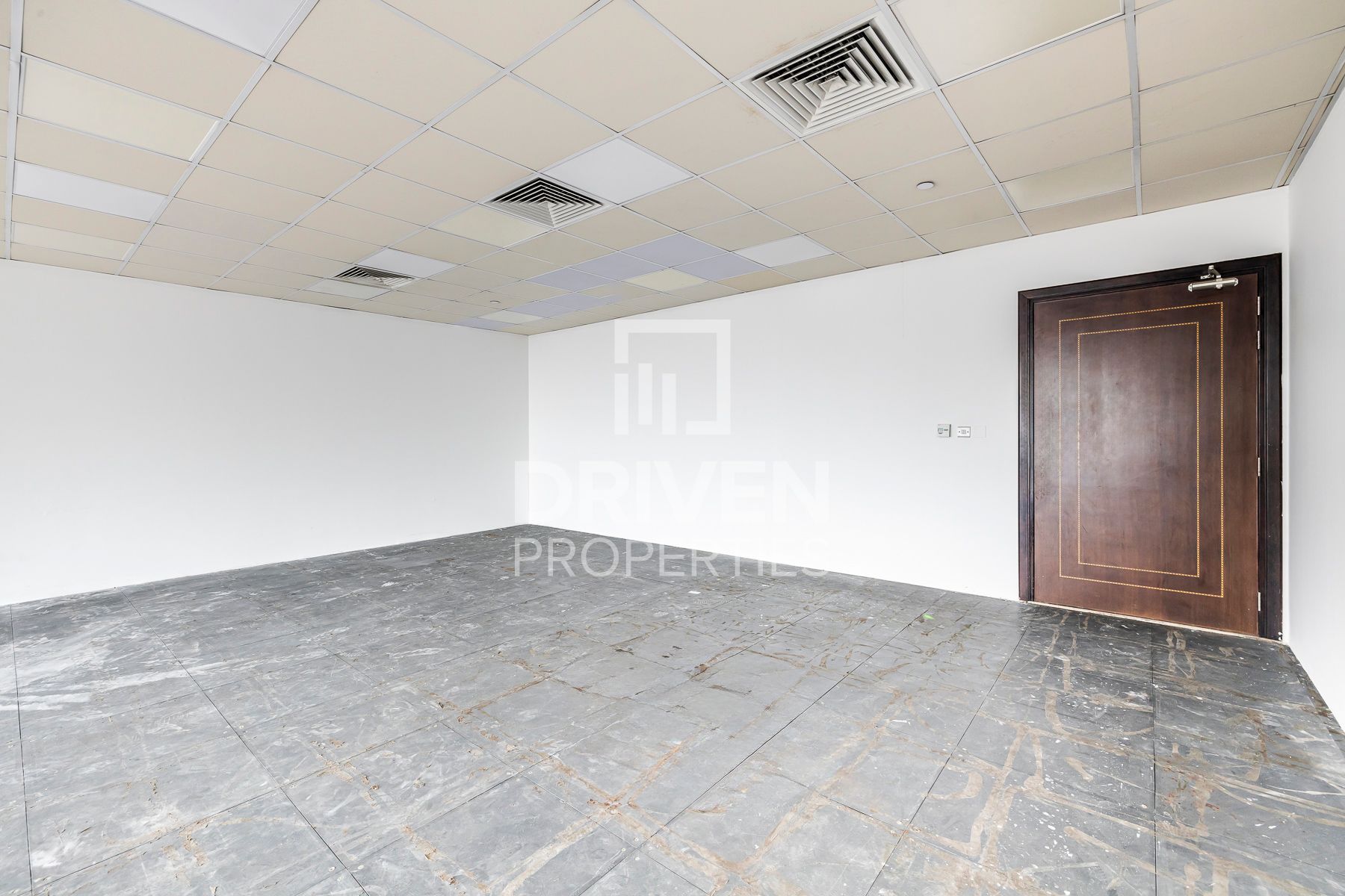 Fitted Office Space Vacant Race Course View