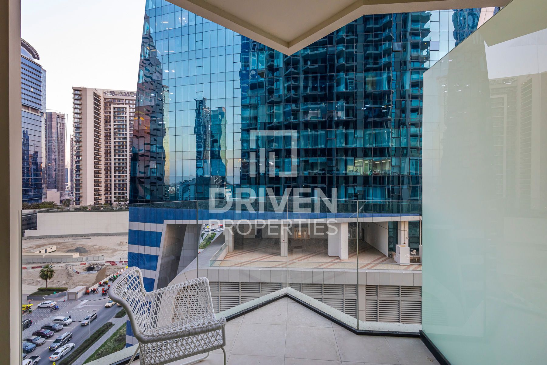 Fully Furnished Brand New Unit Vacant