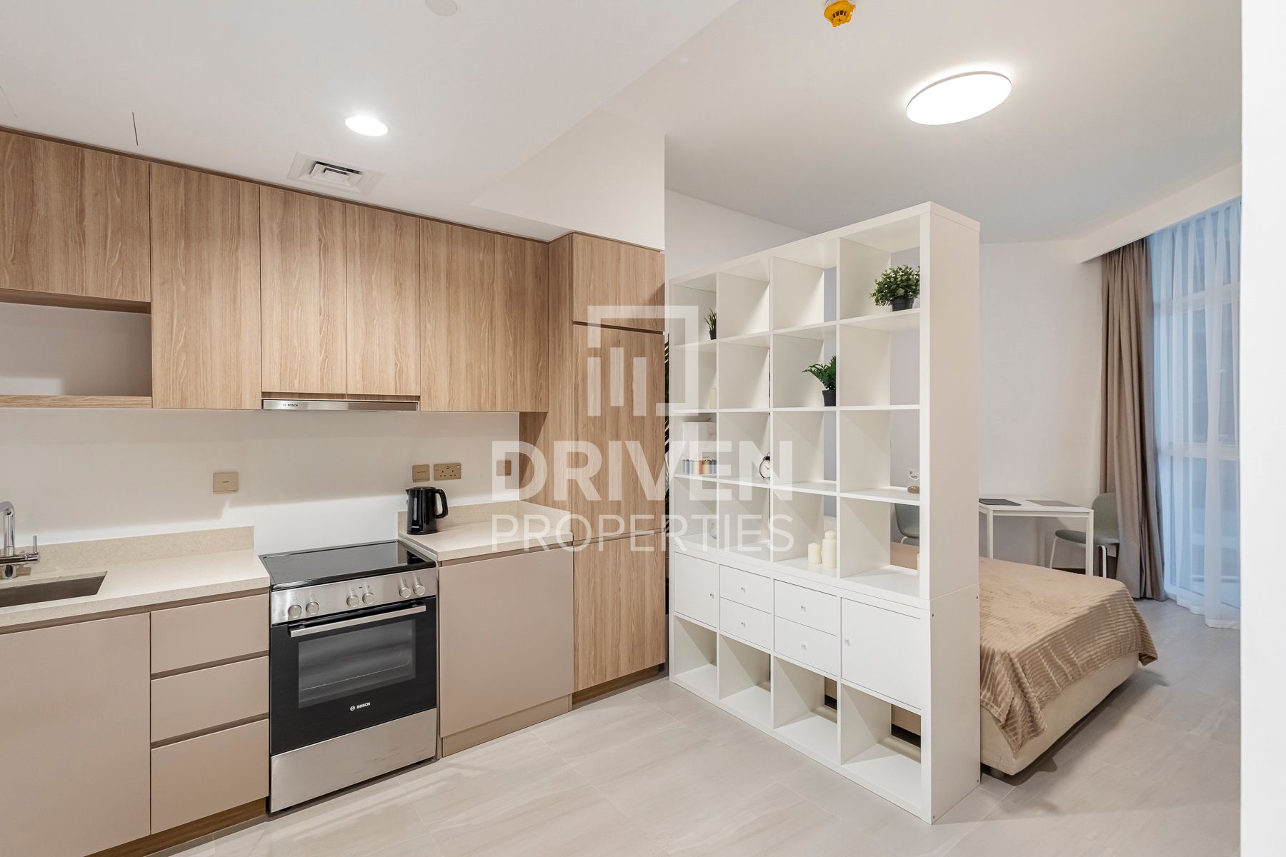 Fully Furnished Brand New Unit Vacant