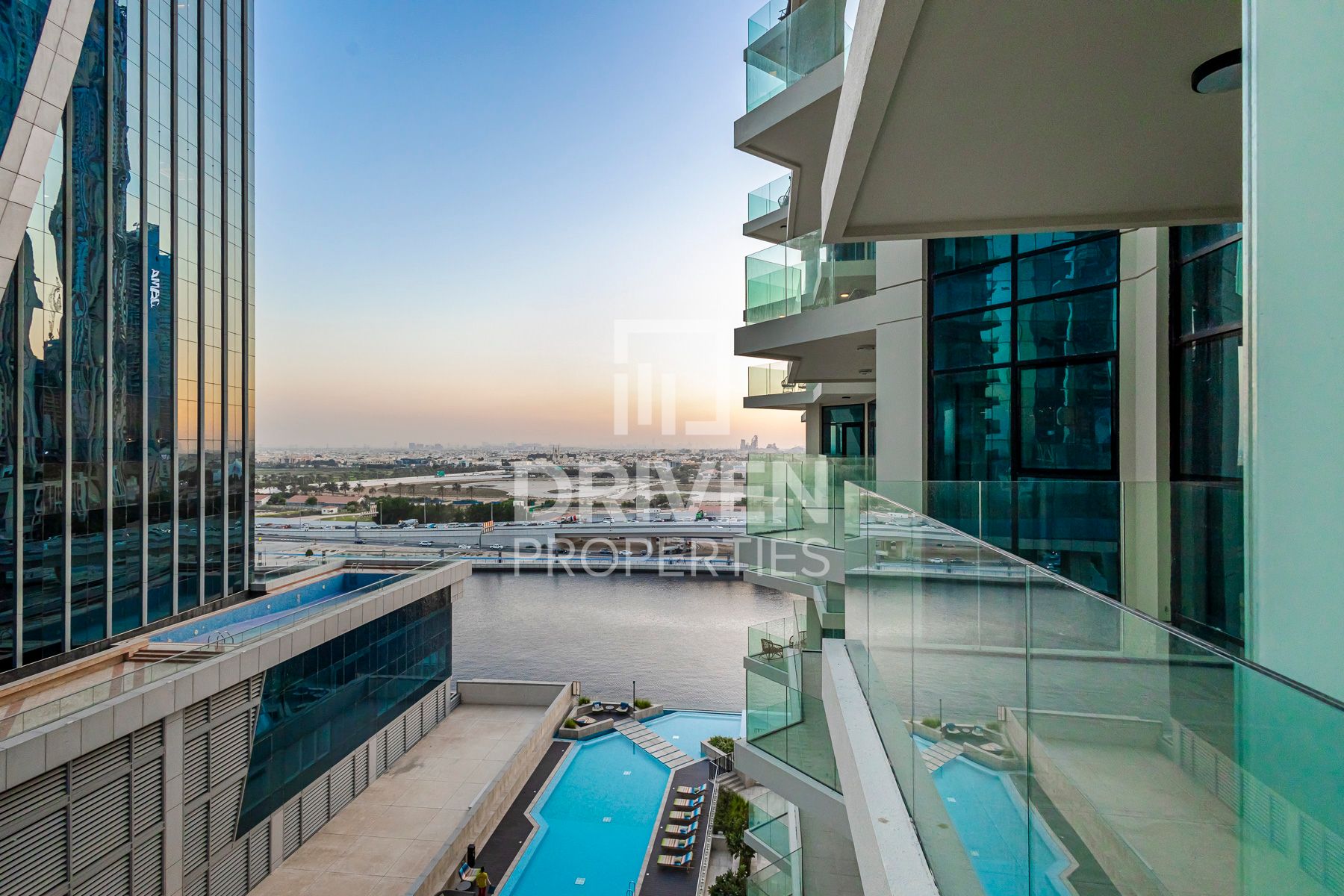 Fully Furnished Brand New Unit Vacant