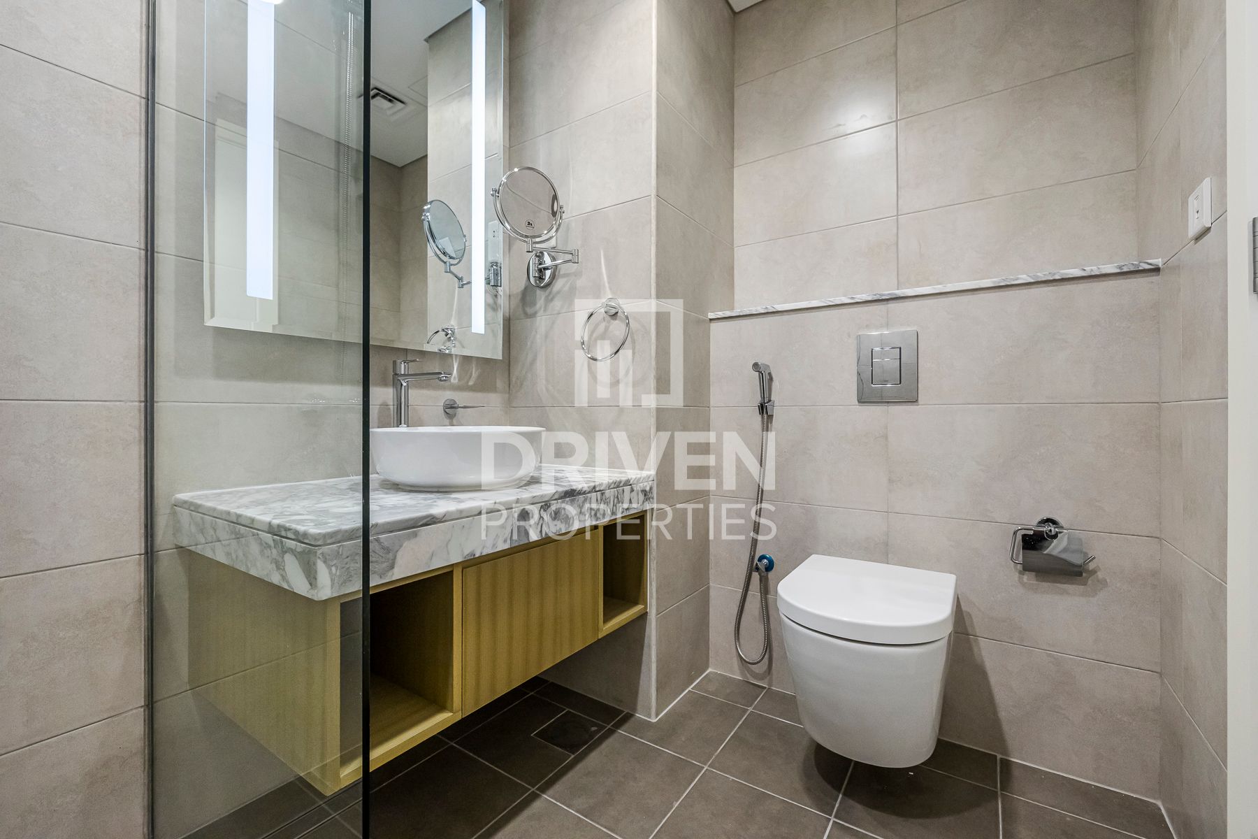 Furnished and Modern Apartment Prime Location