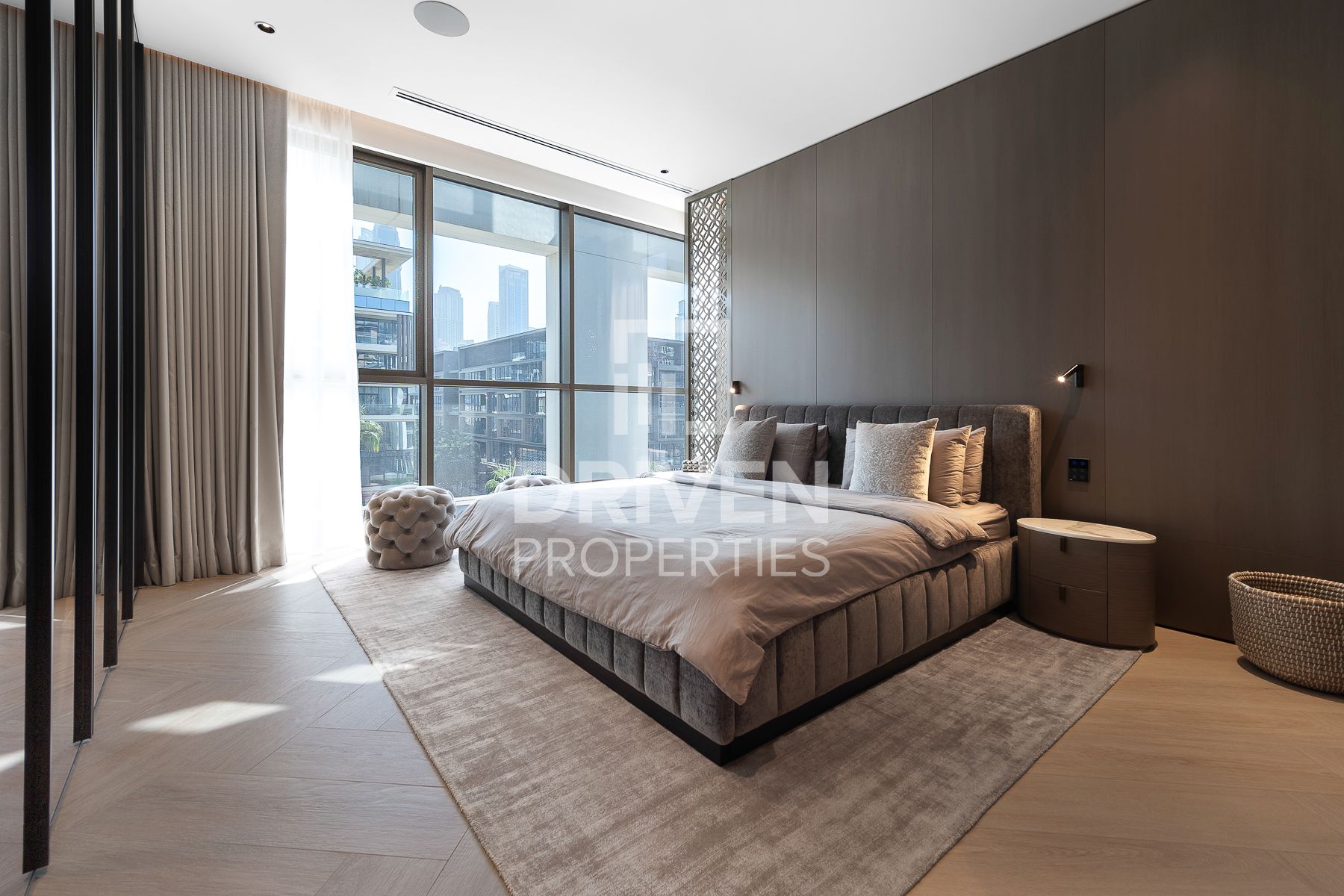 Designer Smart Home Luxury Upgraded Burj Views