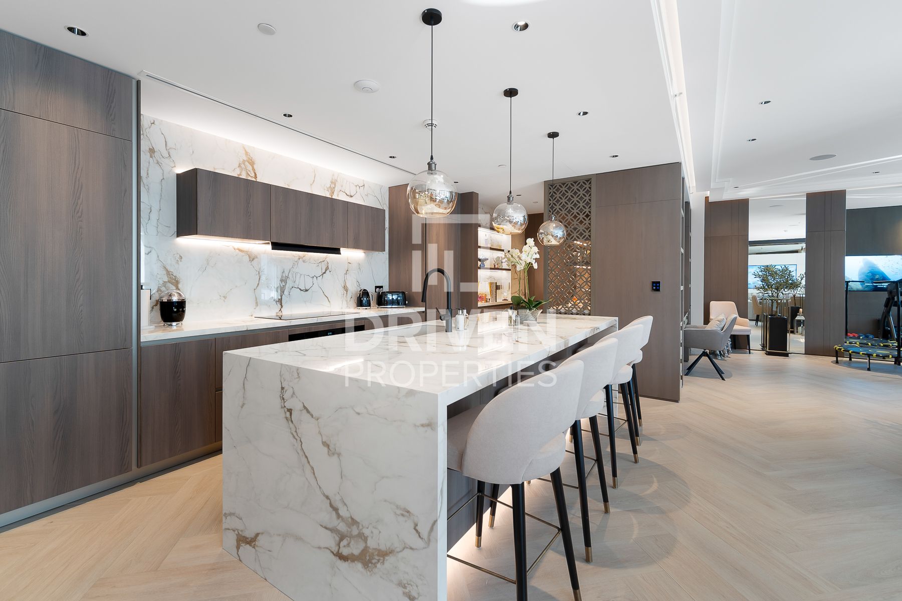 Designer Smart Home Luxury Upgraded Burj Views