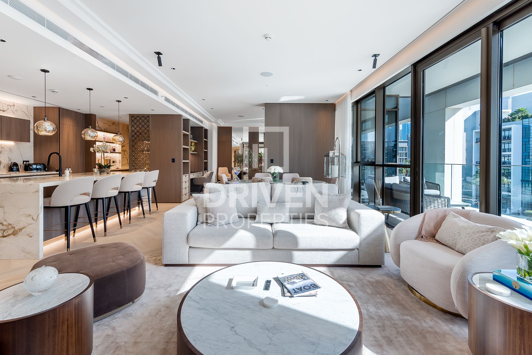 Designer Smart Home Luxury Upgraded Burj Views