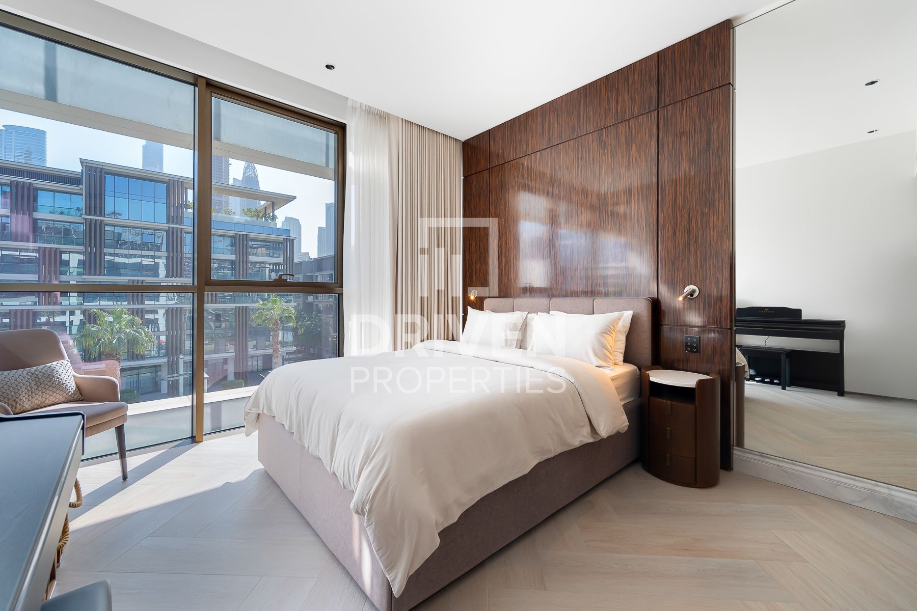 Designer Smart Home Luxury Upgraded Burj Views