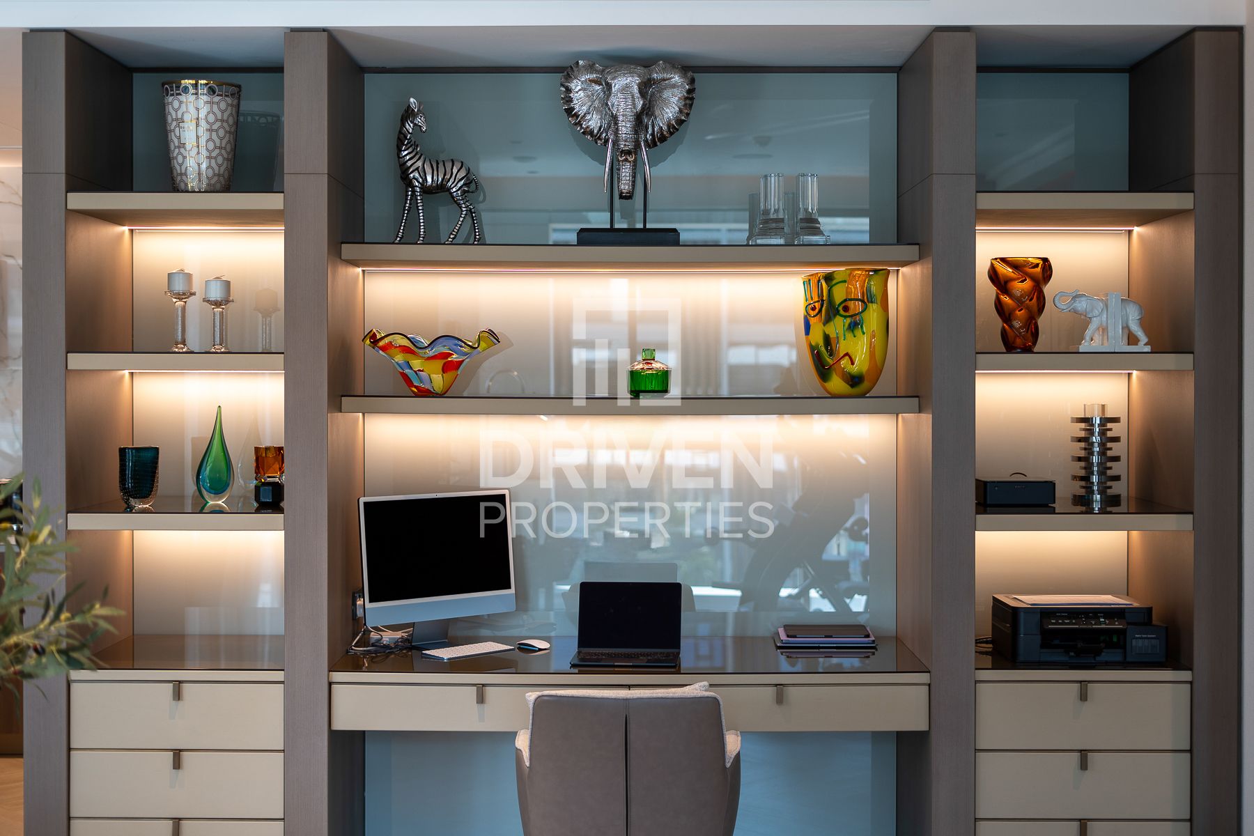 Designer Smart Home Luxury Upgraded Burj Views