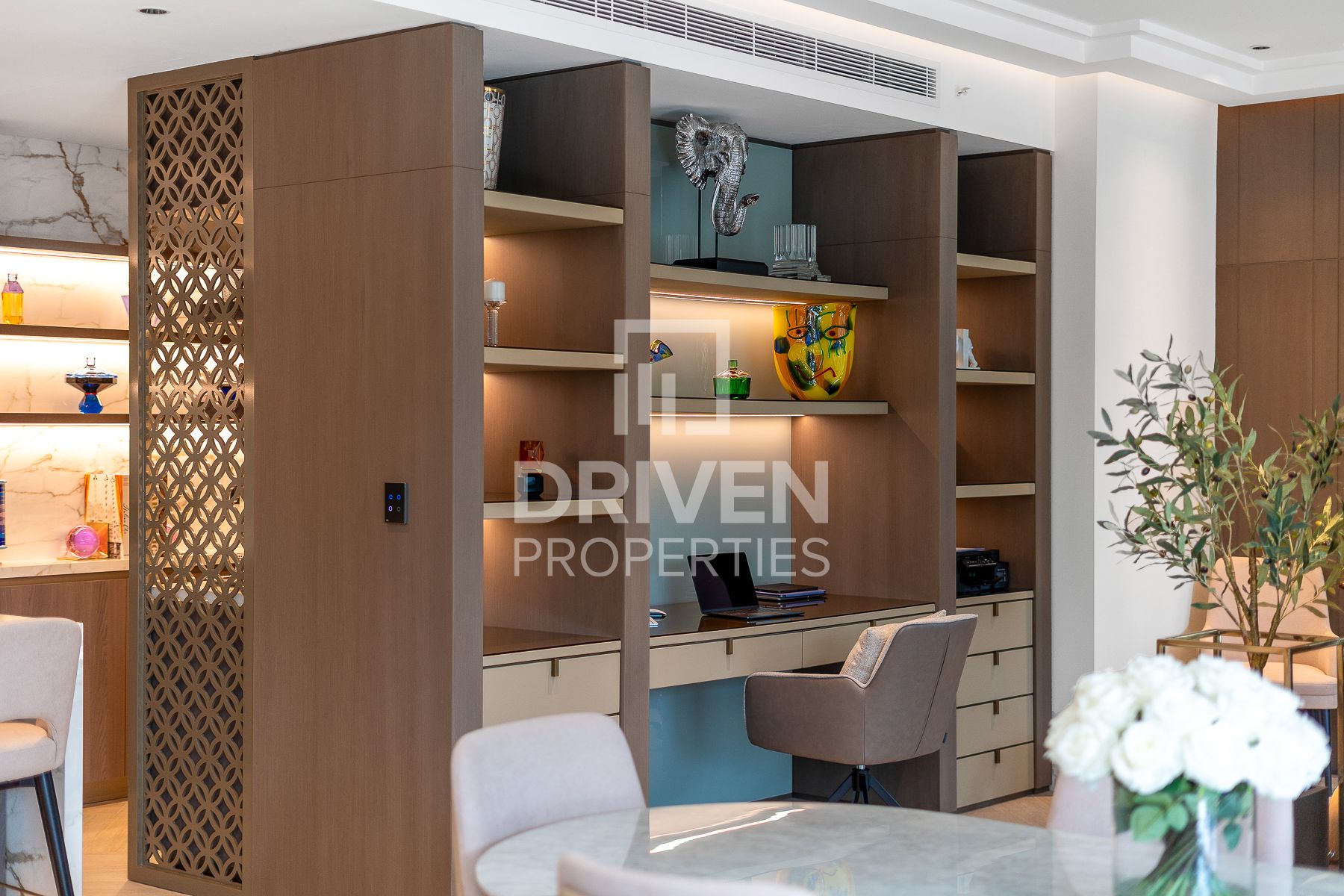 Designer Smart Home Luxury Upgraded Burj Views