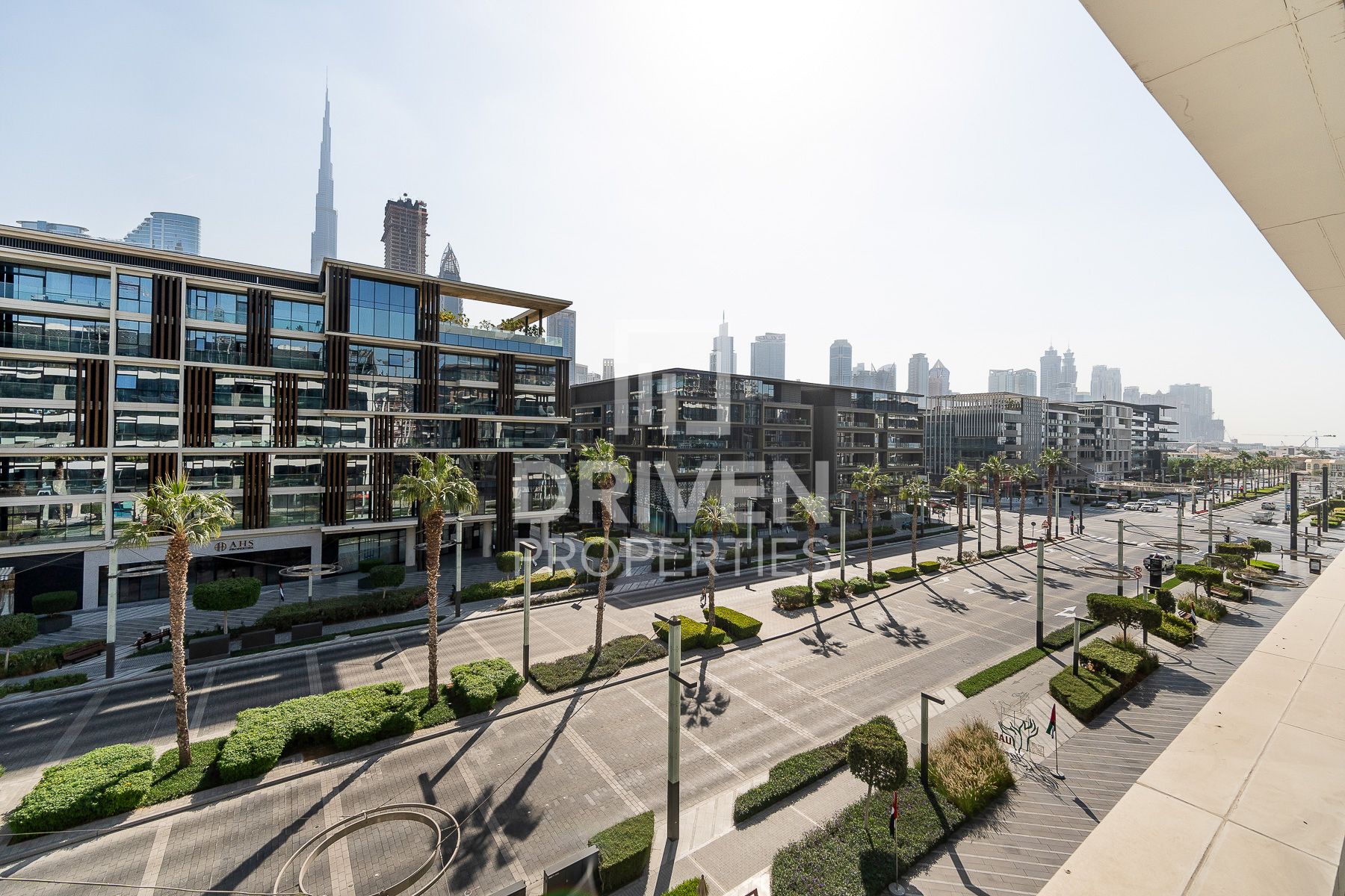 Designer Smart Home Luxury Upgraded Burj Views