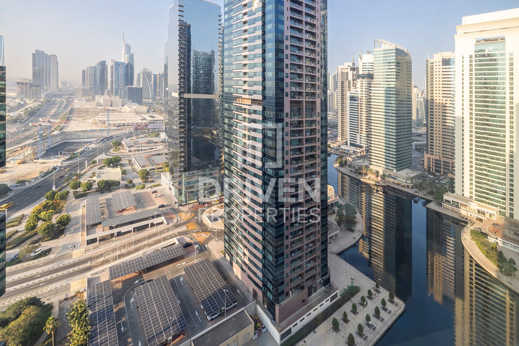 Spacious Layout High Floor with Lake View