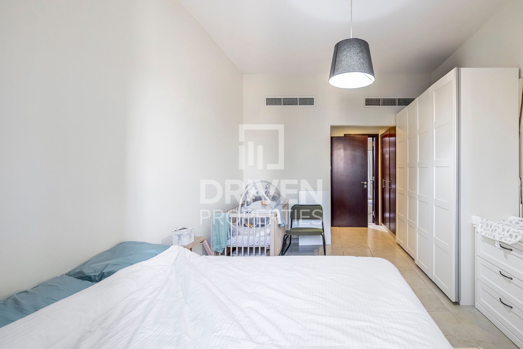 Spacious Layout High Floor with Lake View