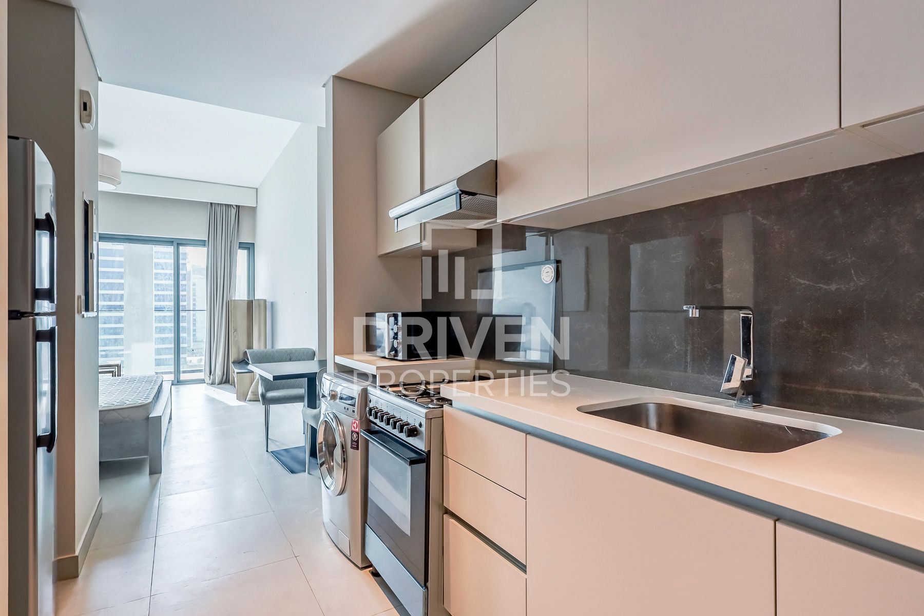 Modern Layout Bright Studio Furnished