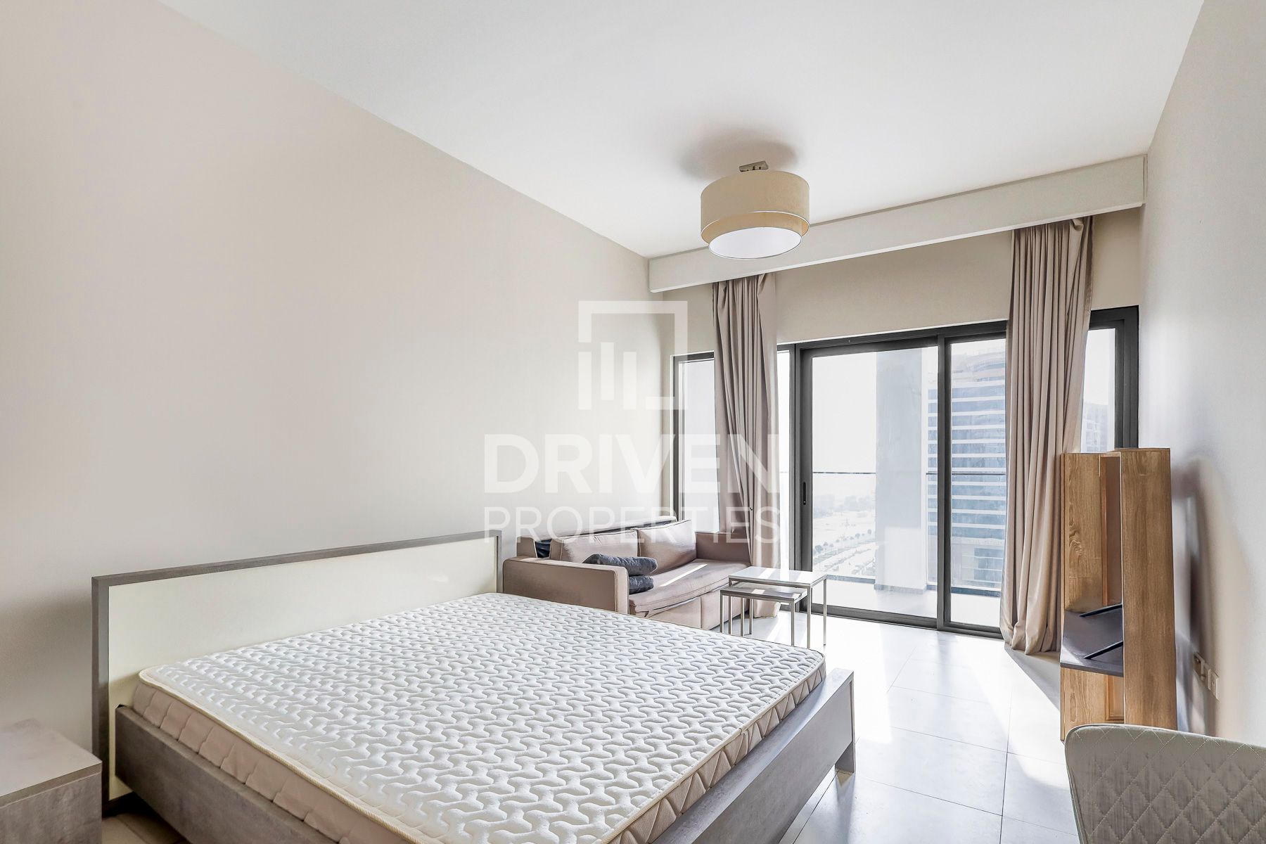 Modern Layout Bright Studio Furnished