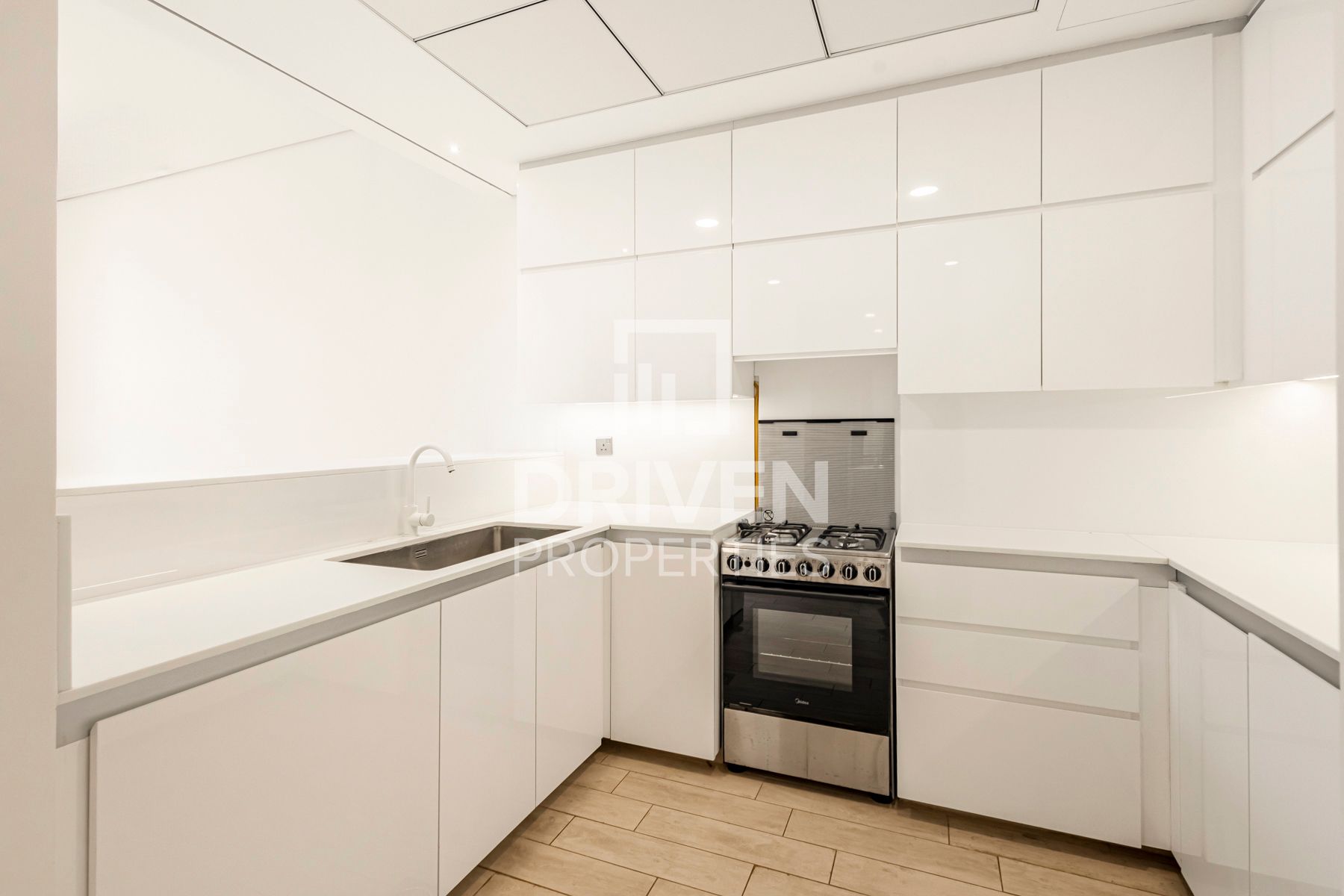 Vacant Balcony with Burj and Canal Views