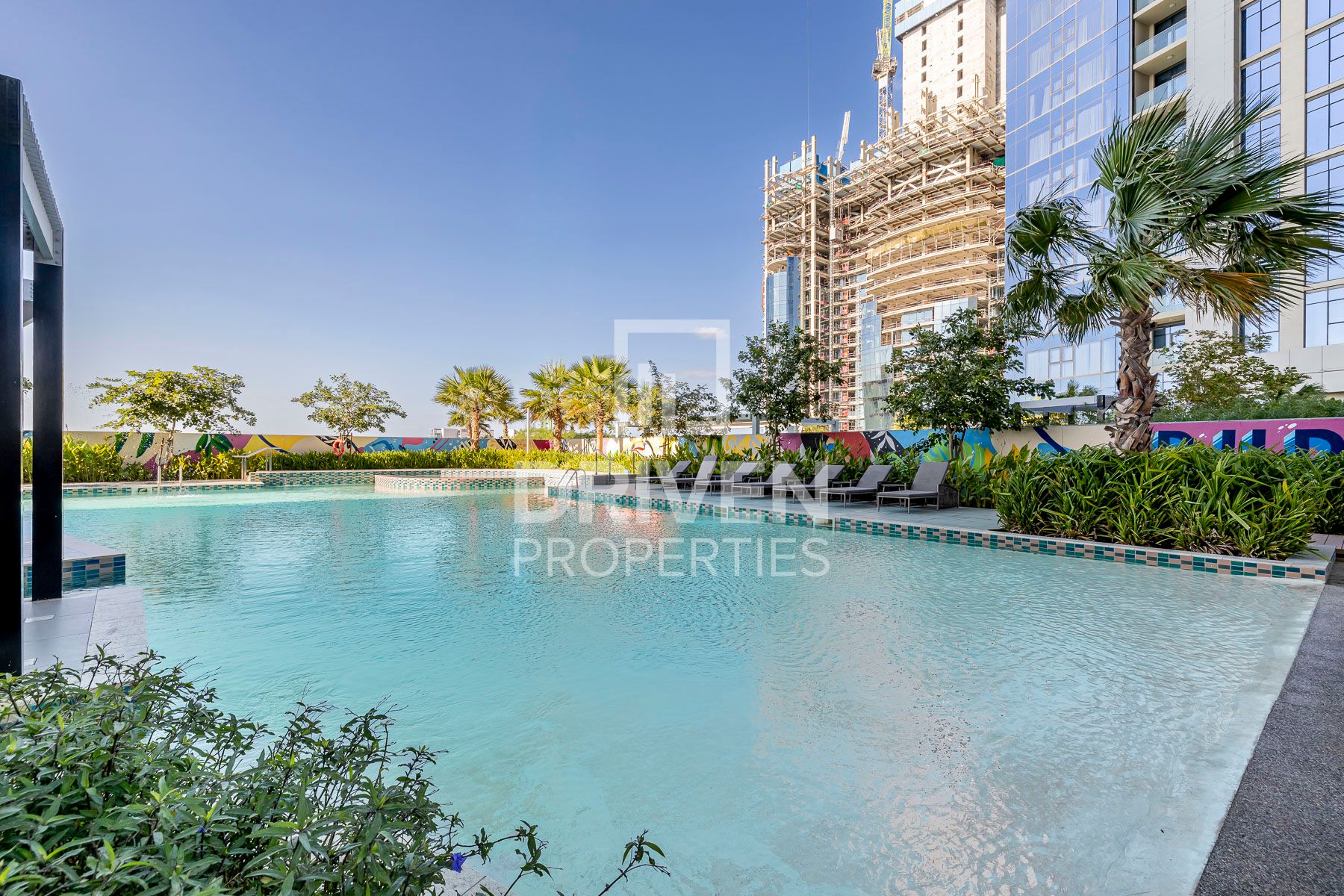 Vacant and Stunning Apartment Fully Furnished