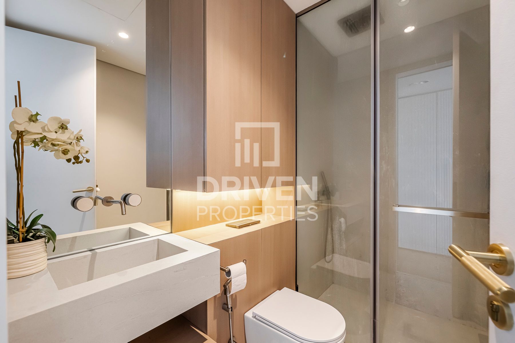 Burj Khalifa View Upgraded Unit Furnished