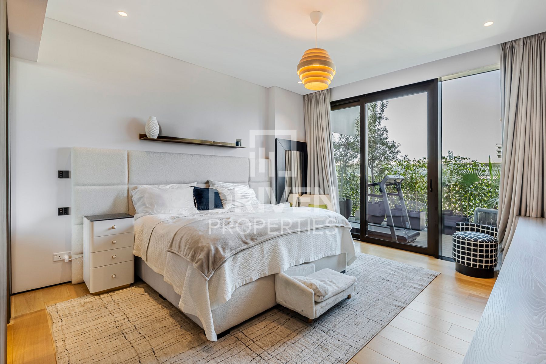 Burj Khalifa View Upgraded Unit Furnished