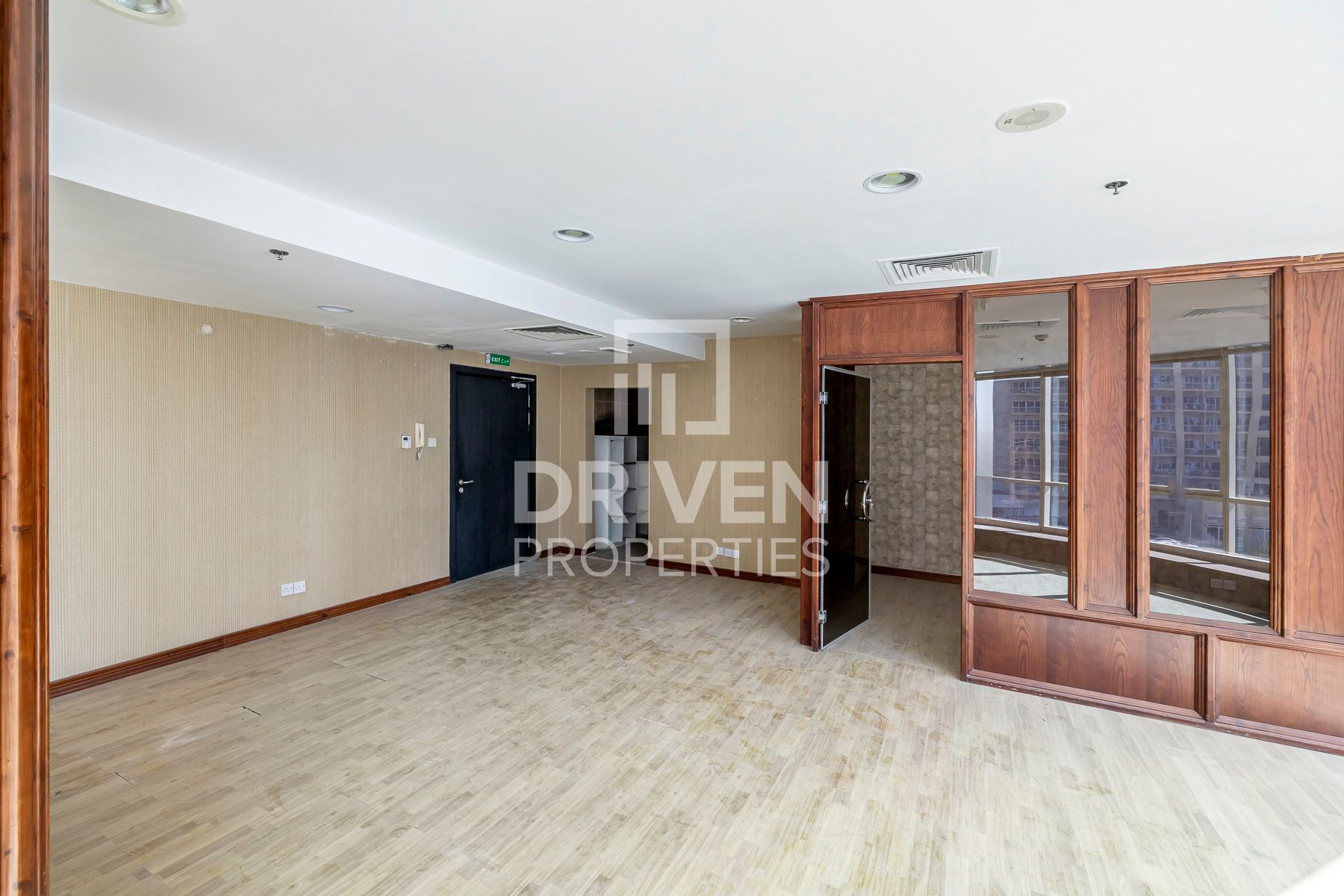 Fitted Office and Vacant Community view