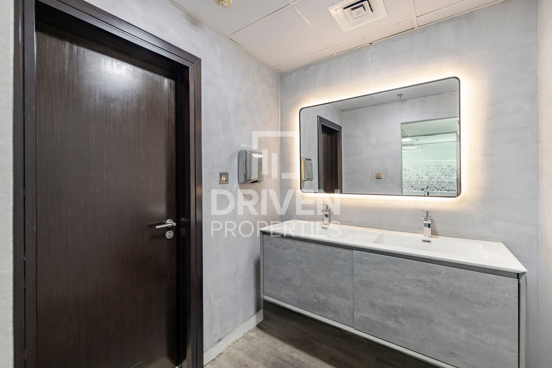 Canal View Premium Furniture Smart Layout