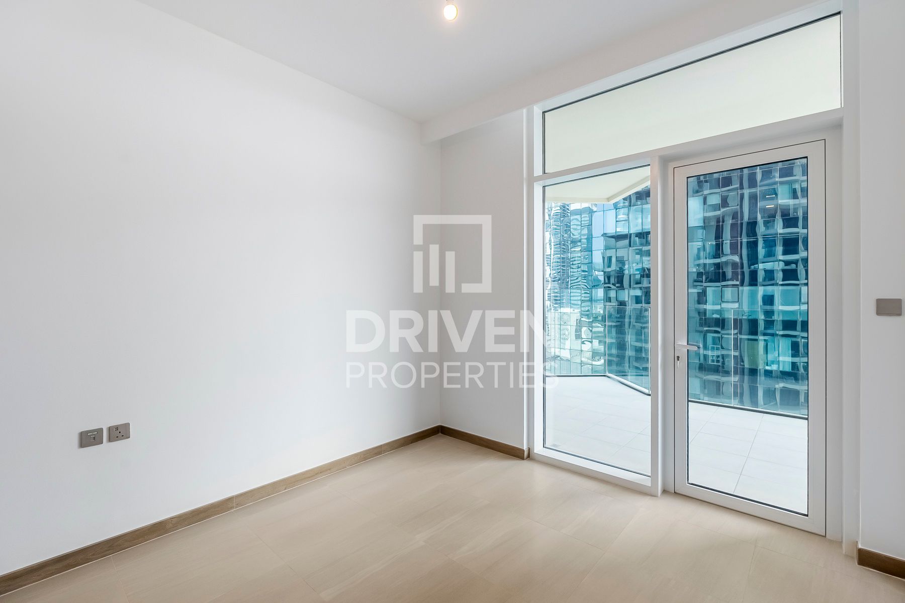 Brand New and Partly Furnished Canal View