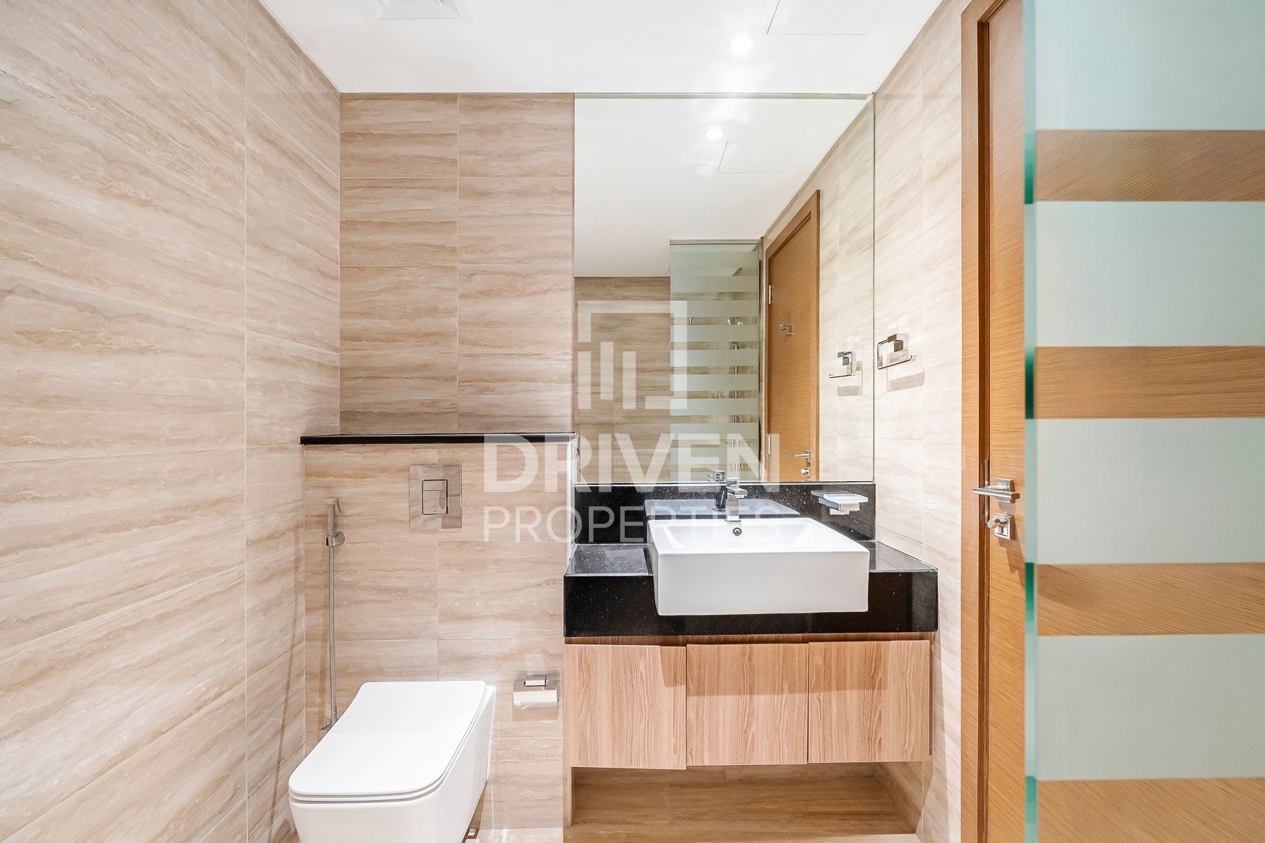 Brand New and Partly Furnished Canal View