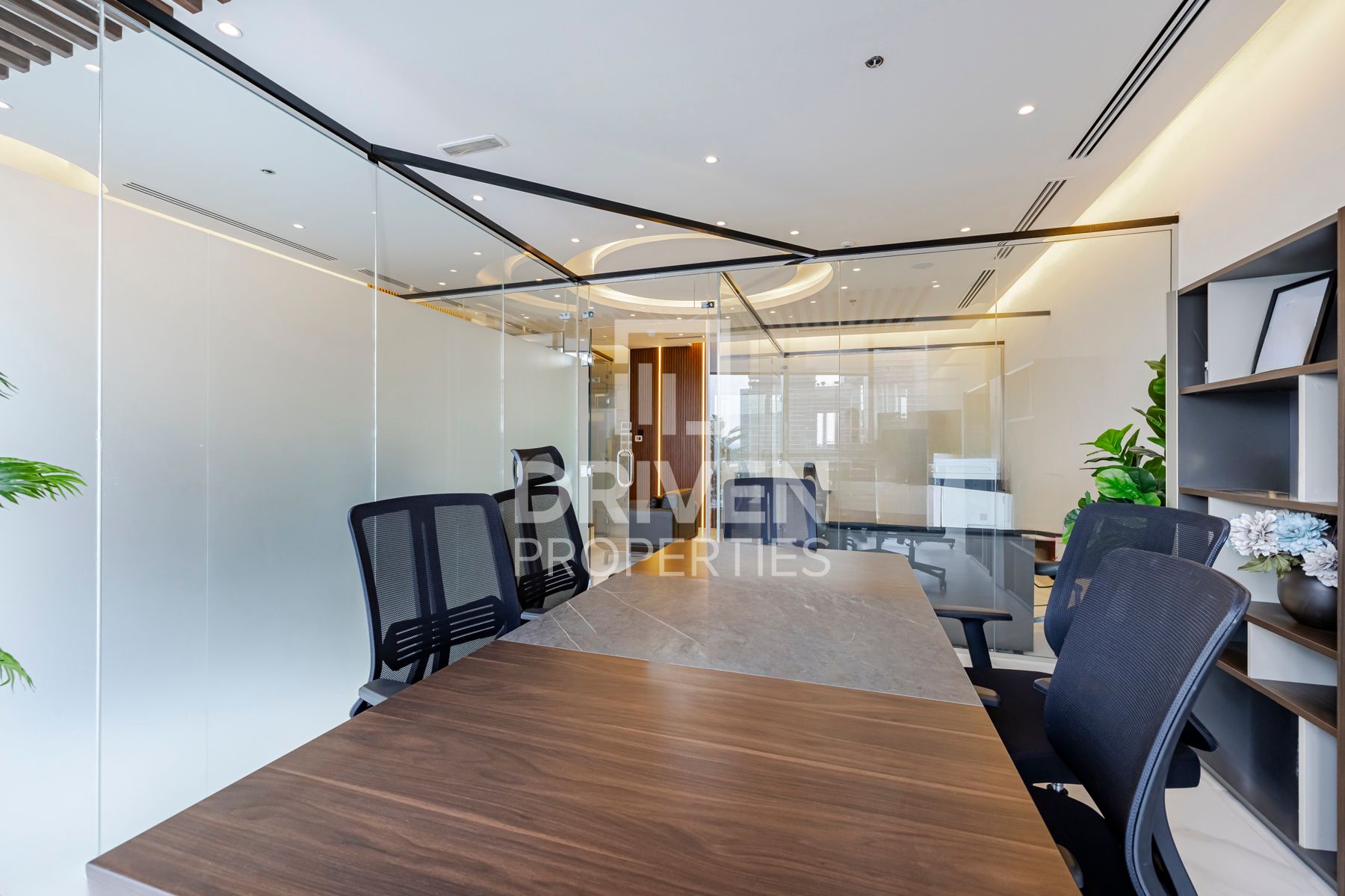 Investors Deal Prime location Canal View