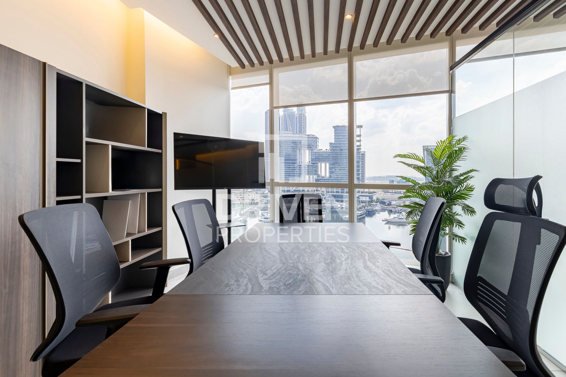 Investors Deal Prime location Canal View