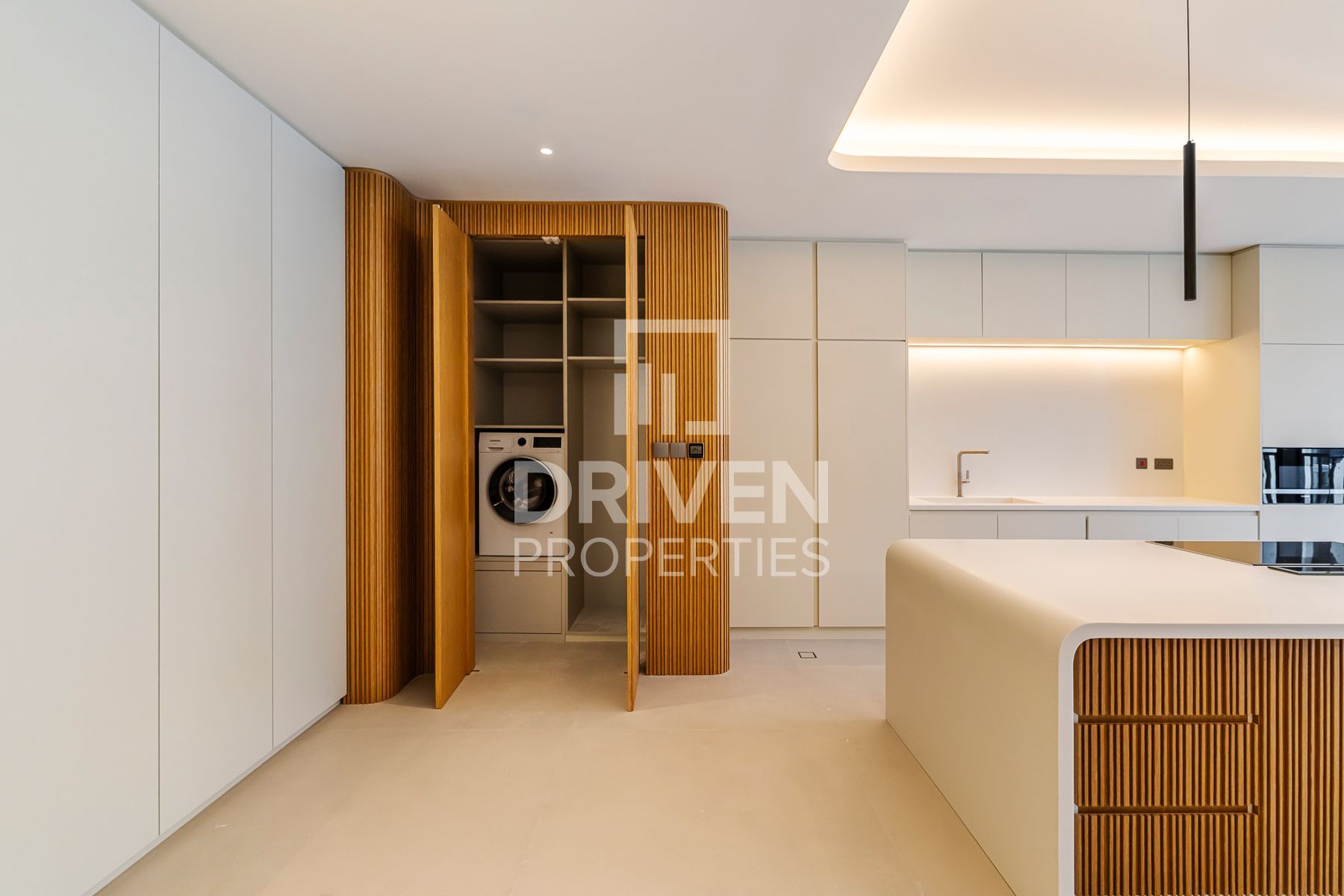 Spacious Layout Bright and Prime Location