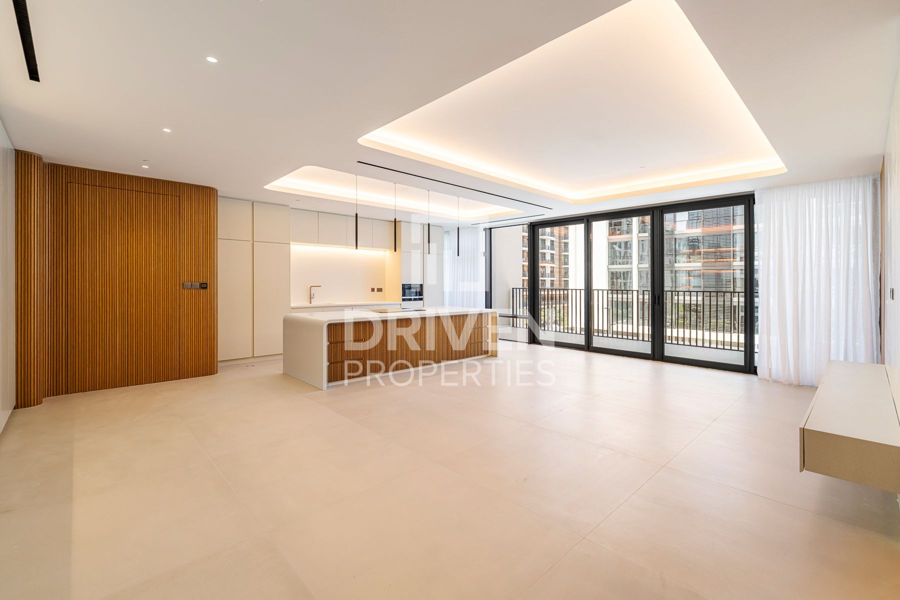 Spacious Layout Bright and Prime Location