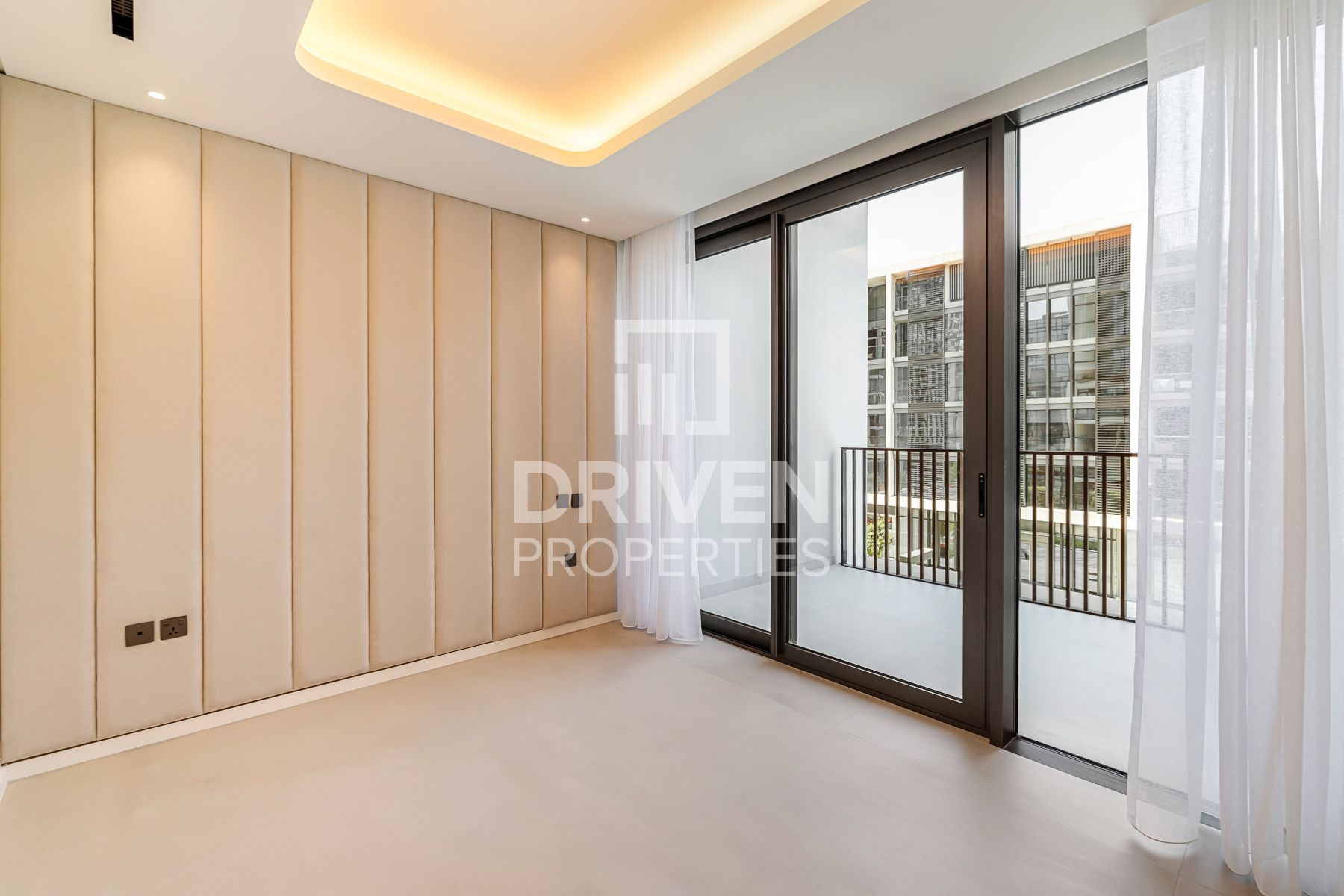 Spacious Layout Bright and Prime Location