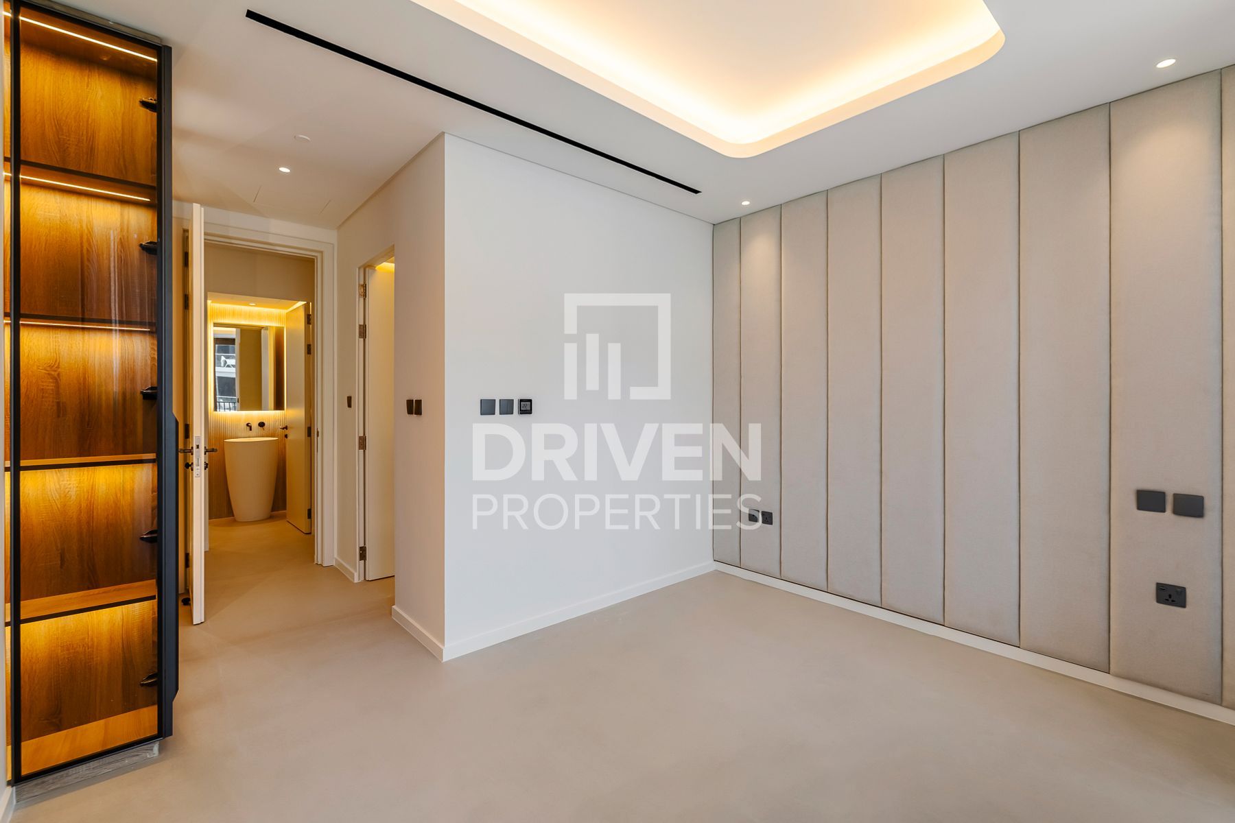 Spacious Layout Bright and Prime Location