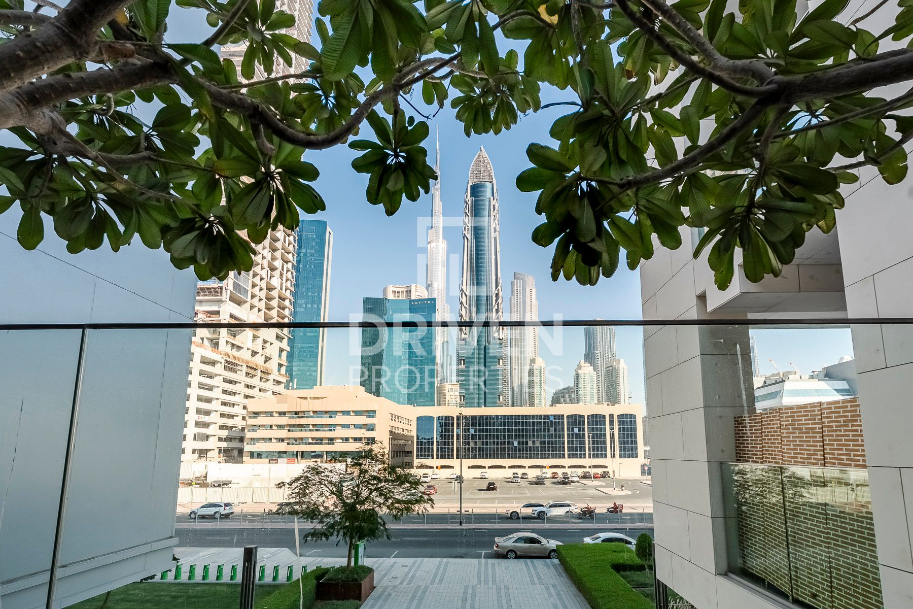 Stunning Unit with Pool View 2 Cheques Available