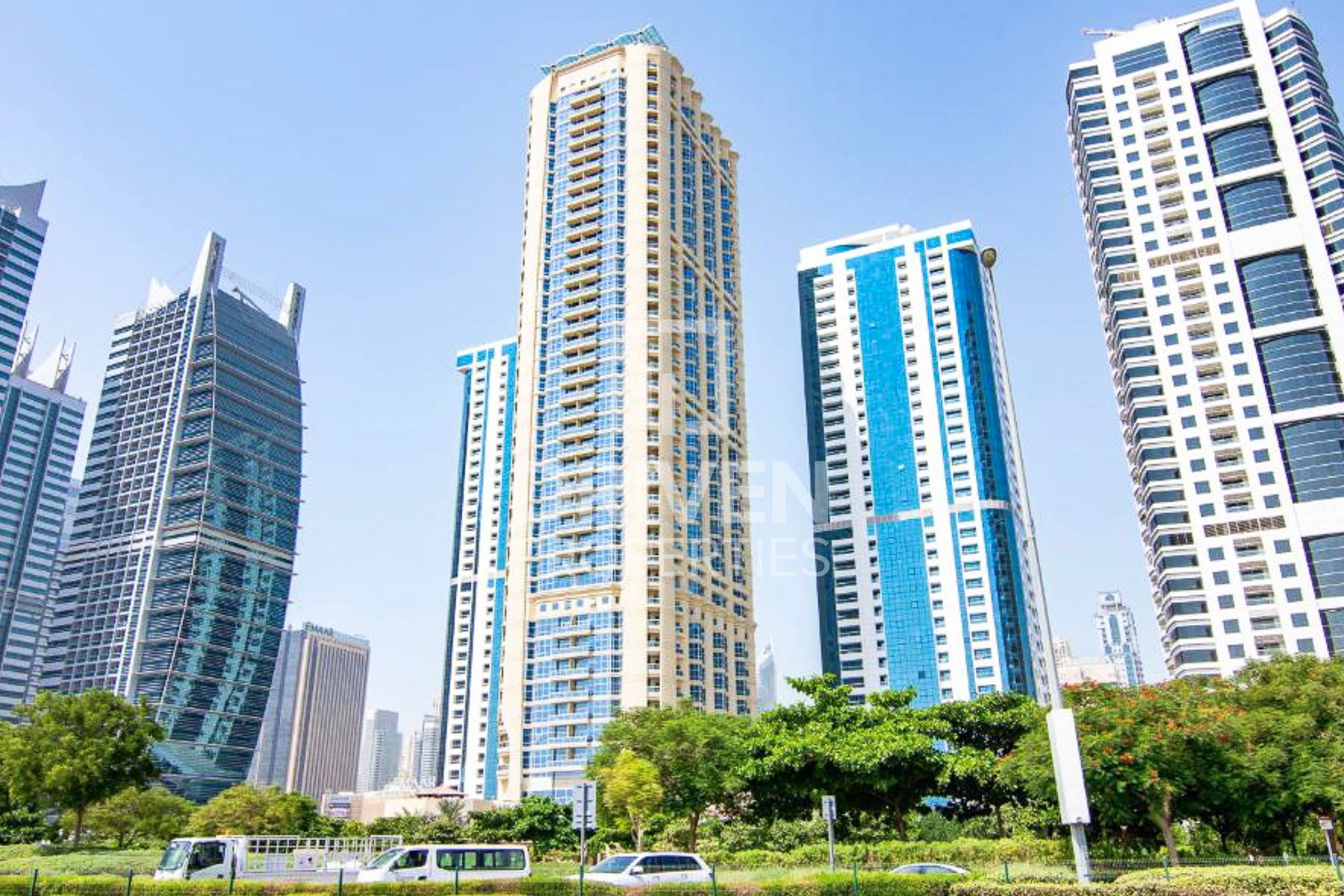 High Floor Well Maintained Prime Location