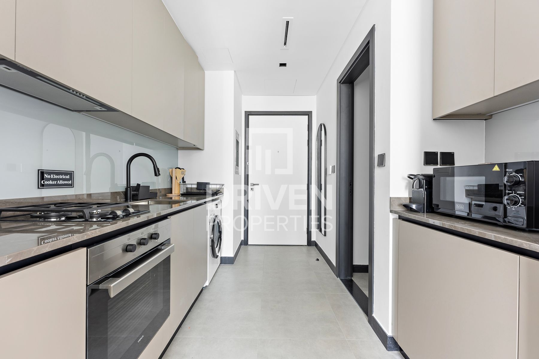 Well Maintained Studio High Floor Rented