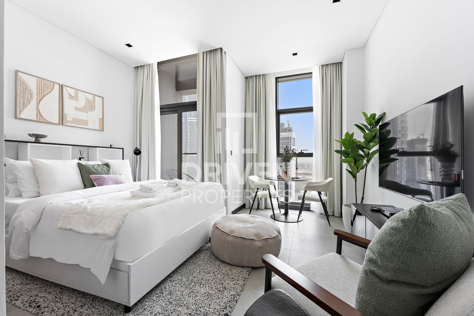 Well Maintained Studio High Floor Rented