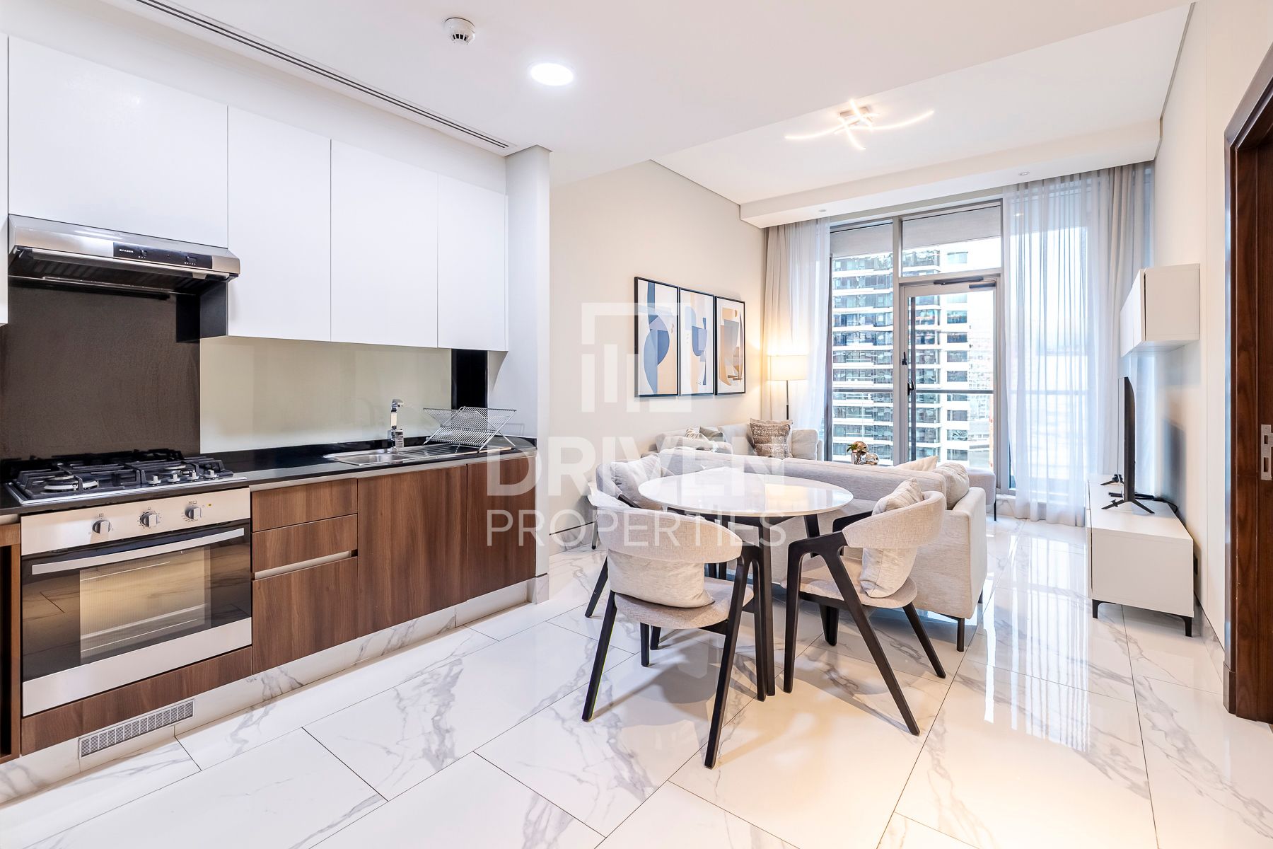 Fully Furnished and High Floor Canal View