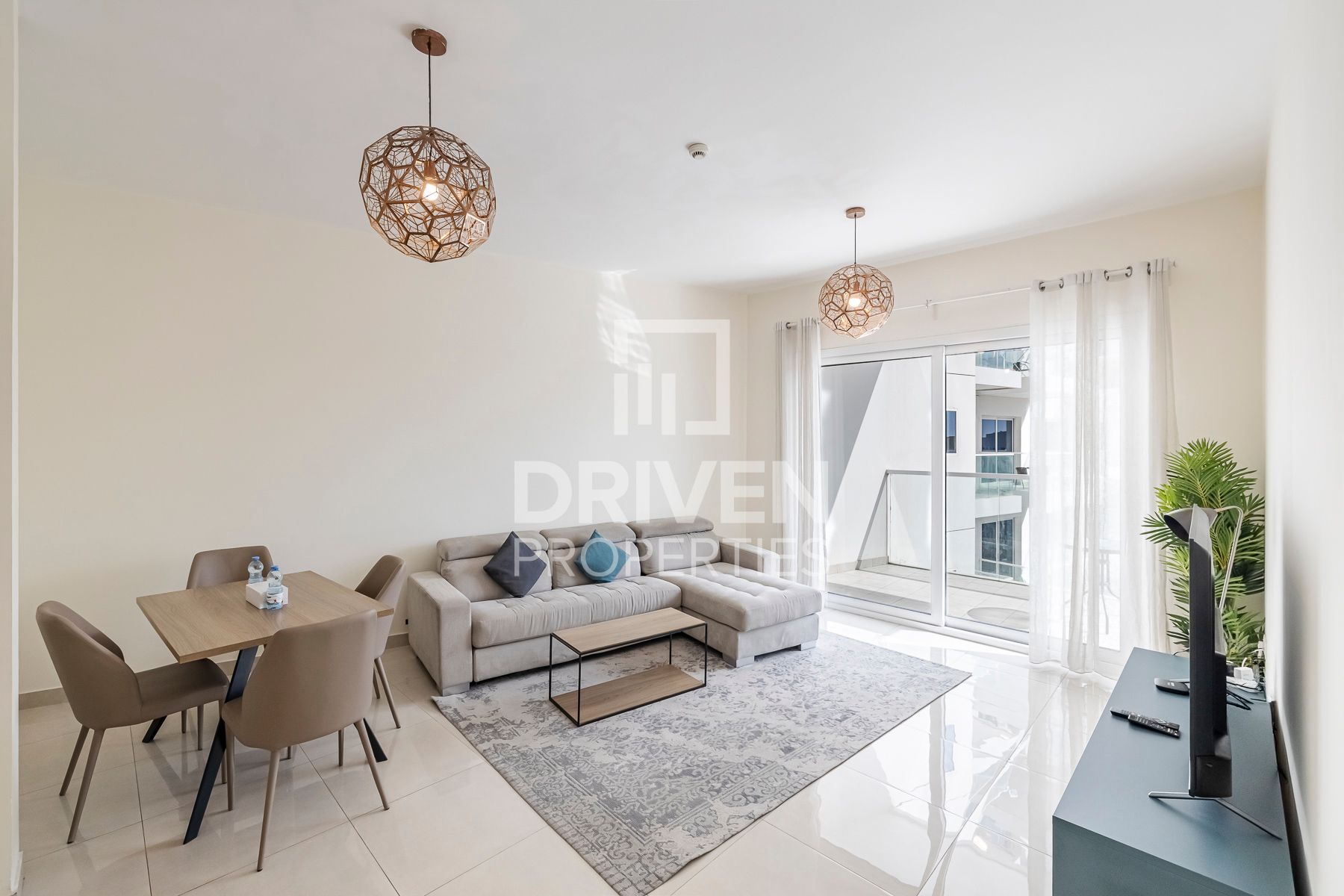 Open View Spacious Layout Furnished Apartment