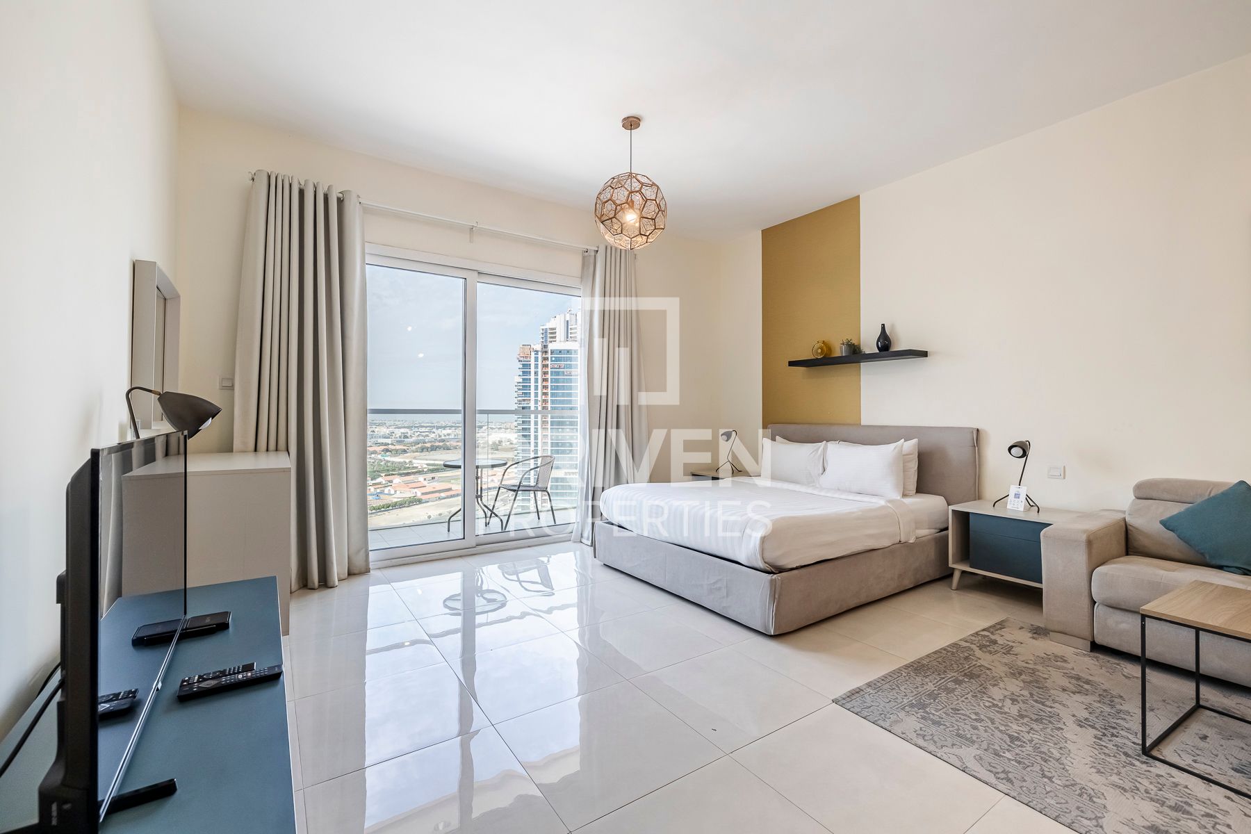 Big Layout Studio Furnished High ROI