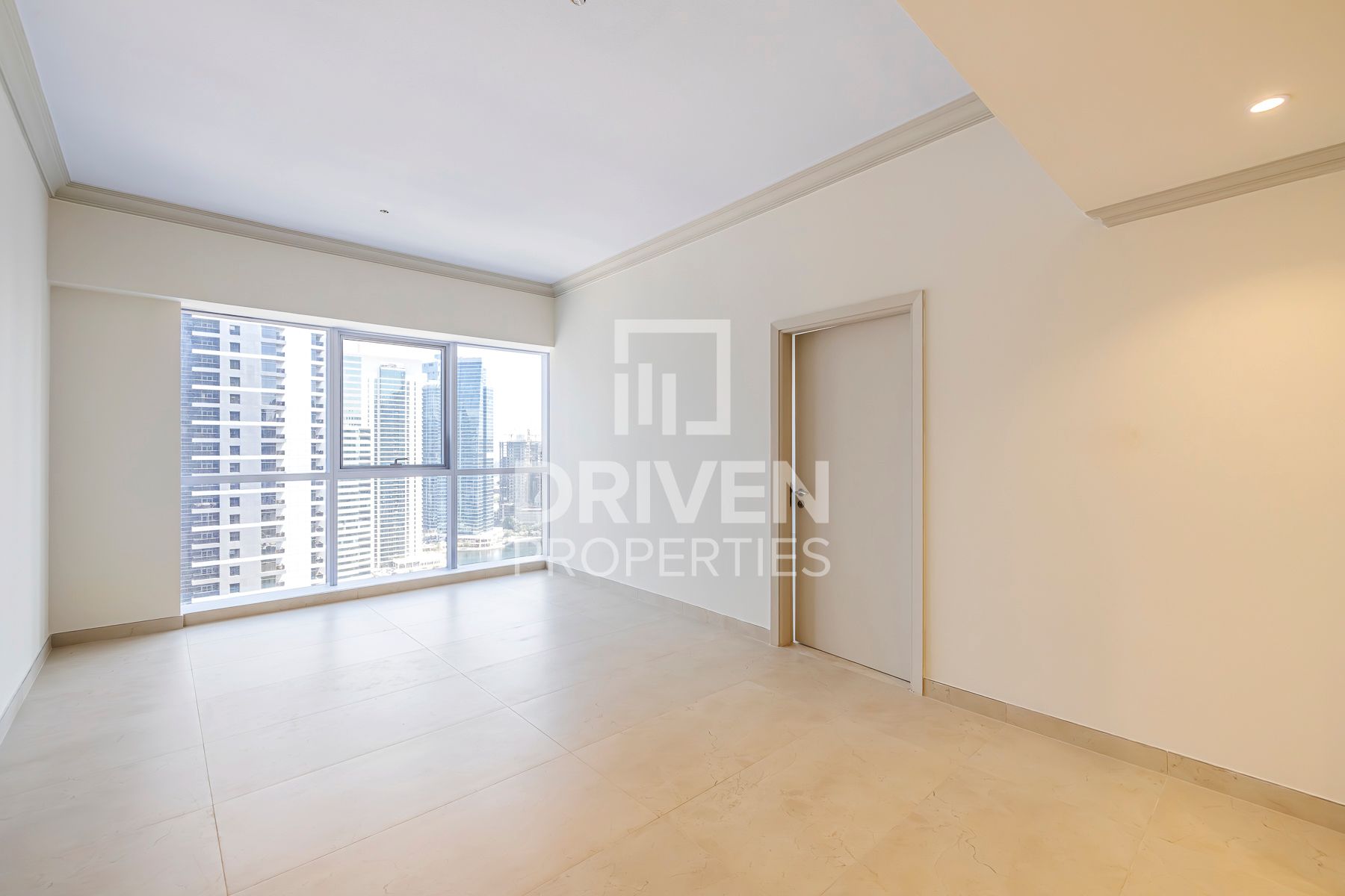 High Floor Renovated Unit Open City View