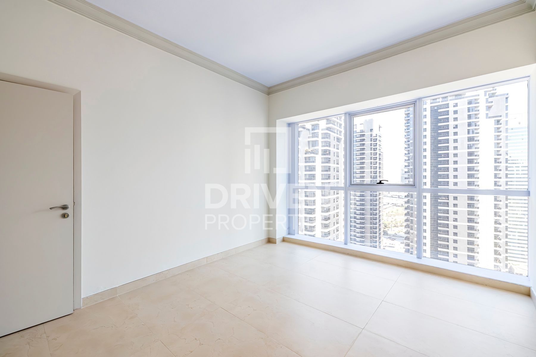 High Floor Renovated Unit Open City View