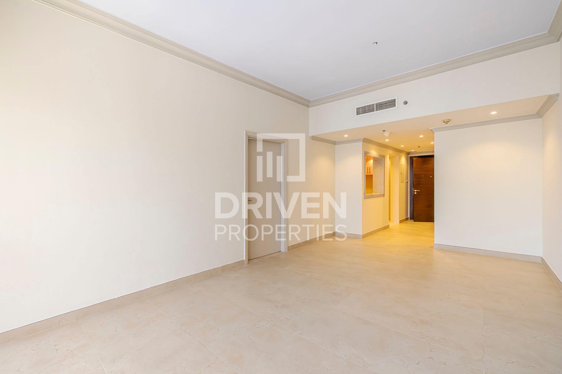 Apartment for Rent - High Floor Renovated Unit Open City View