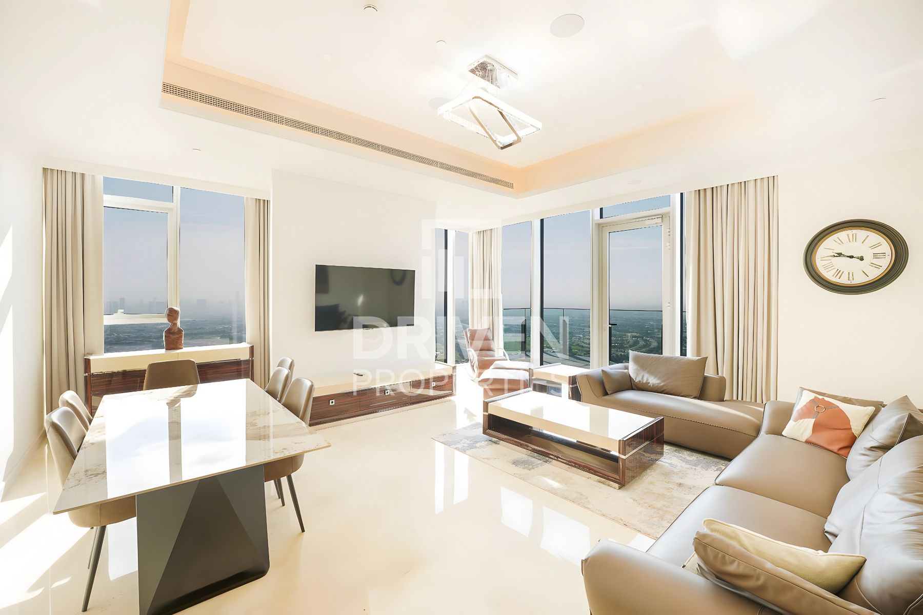 Penthouse for Rent - Burj Khalifa and Park View Modern Design