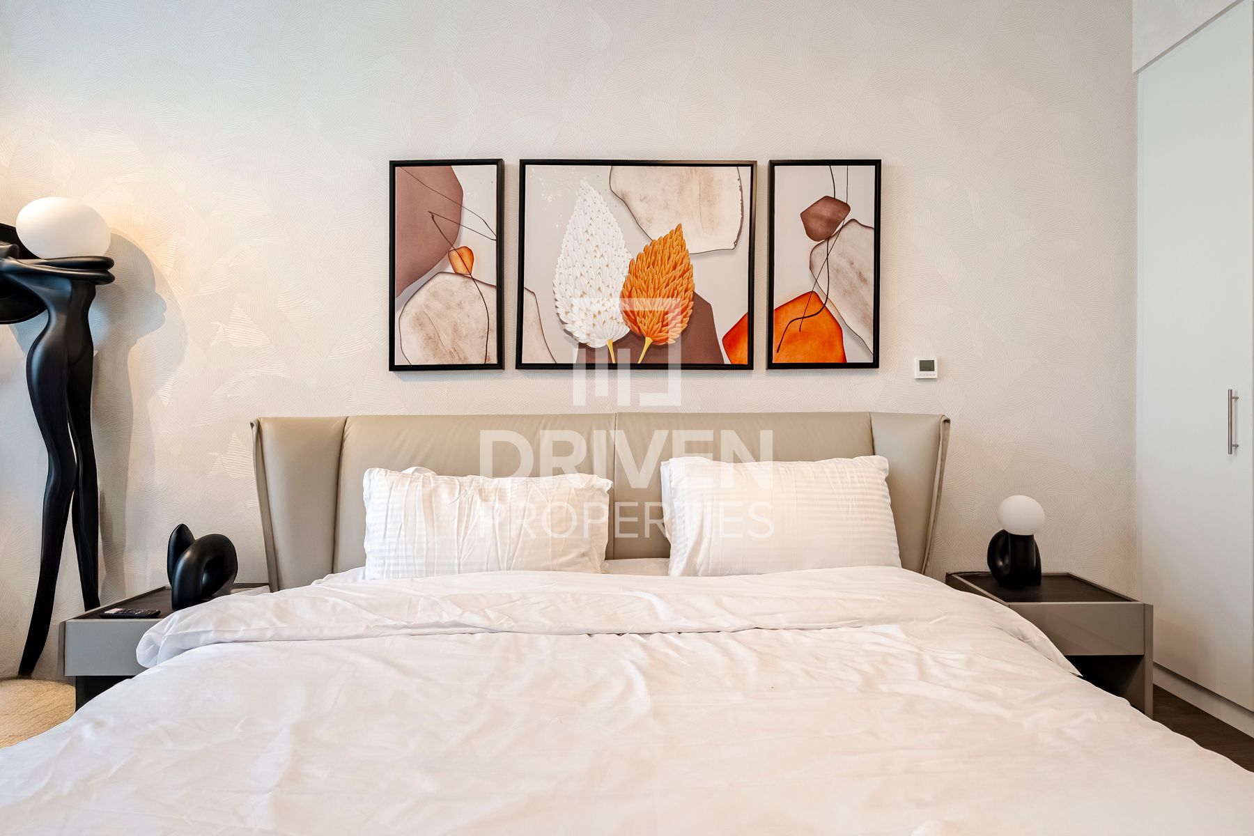 Full Burj Khalifa View Fully Furnished Vacant