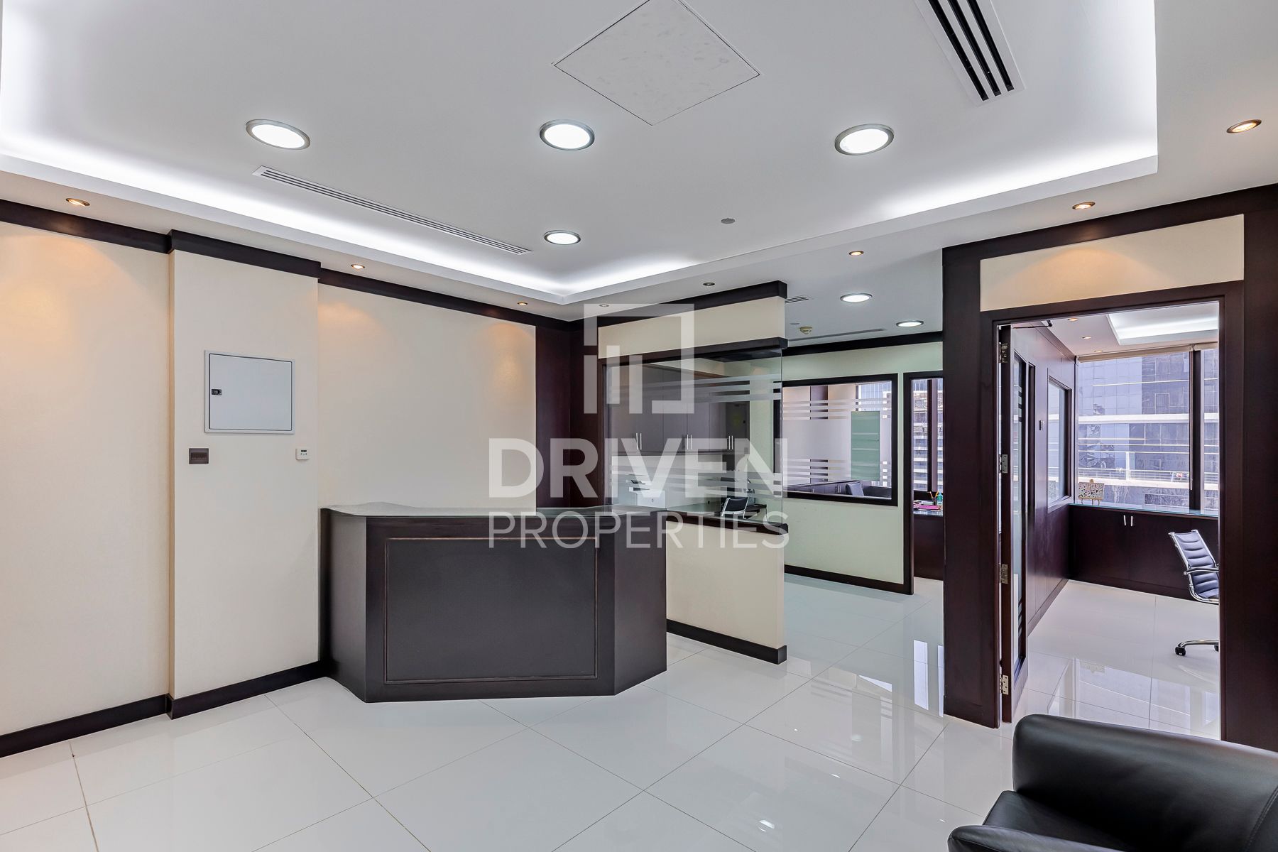 Fully Furnished Ready to move in DMCC