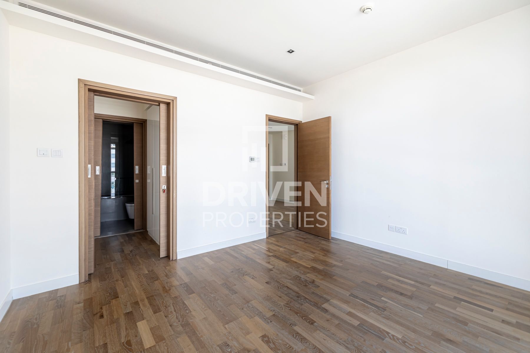 Mid Floor Spacious Partial Burj Khalifa View