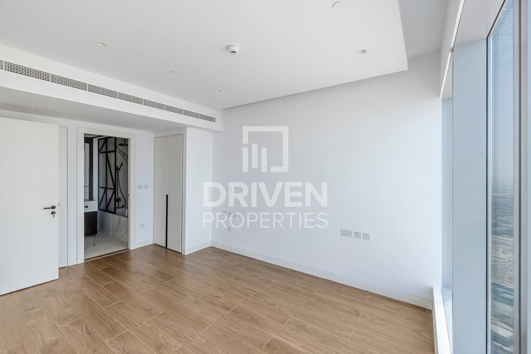 High Floor and Ready to move in Sea View