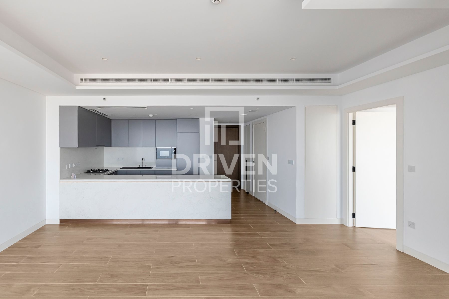 High Floor and Ready to move in Sea View