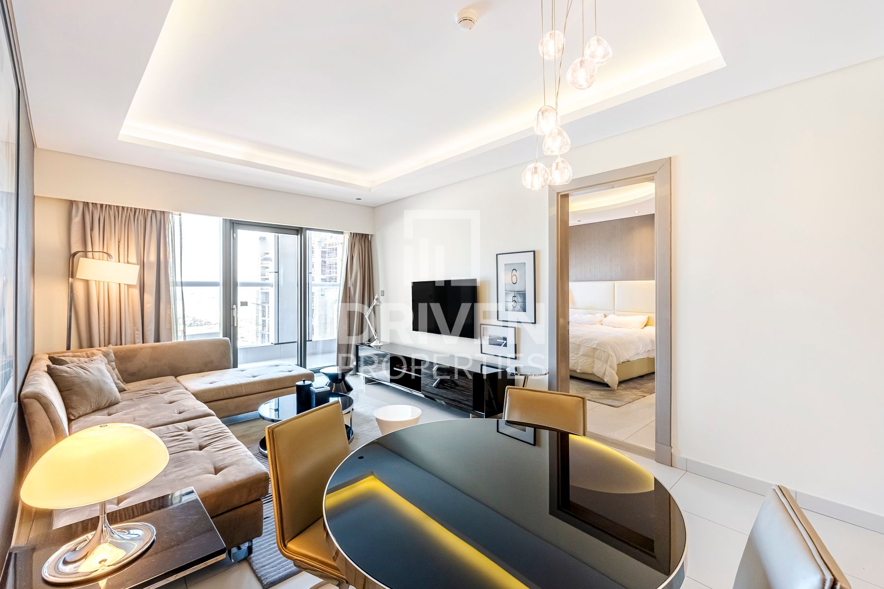 Vacant Large Layout  Fully Furnished