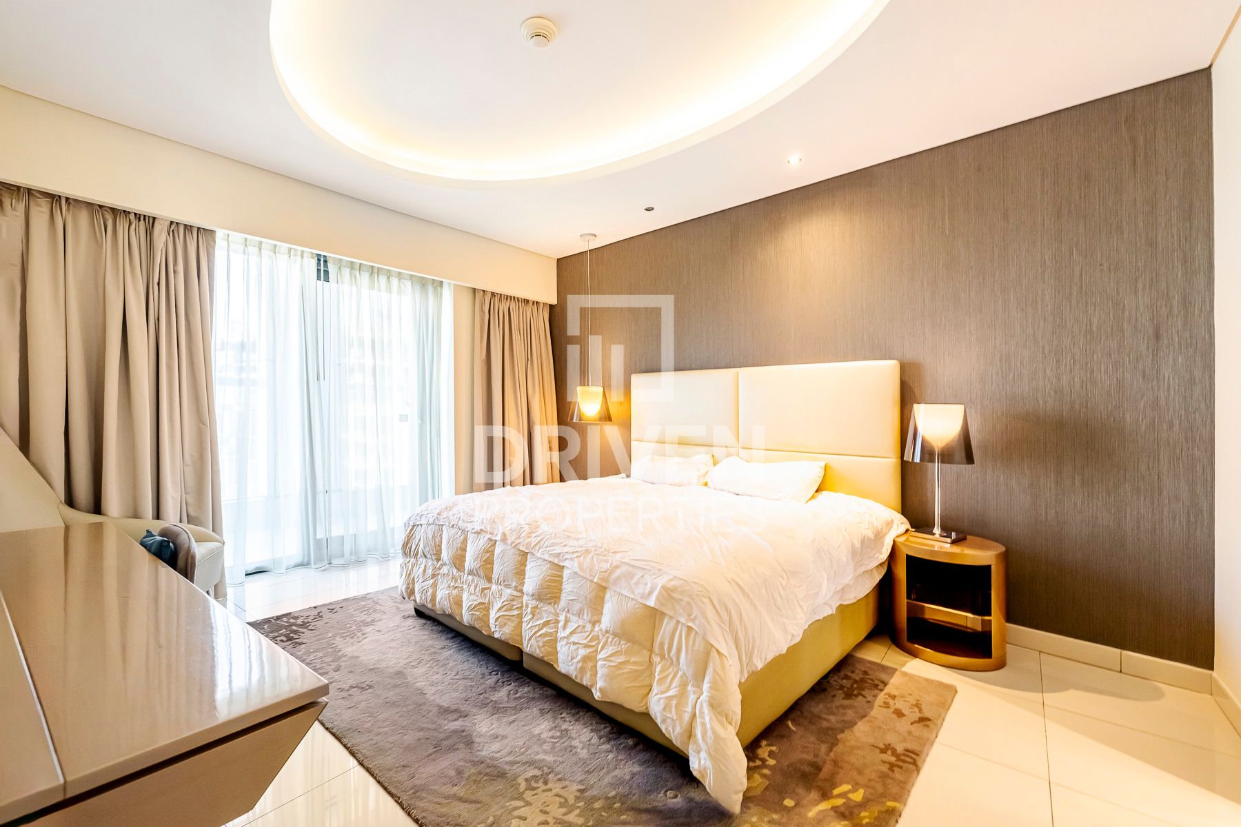 Vacant Large Layout  Fully Furnished