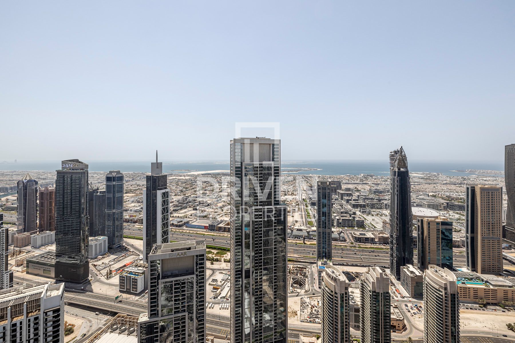 Elegant Apartment Prime Location Sea View