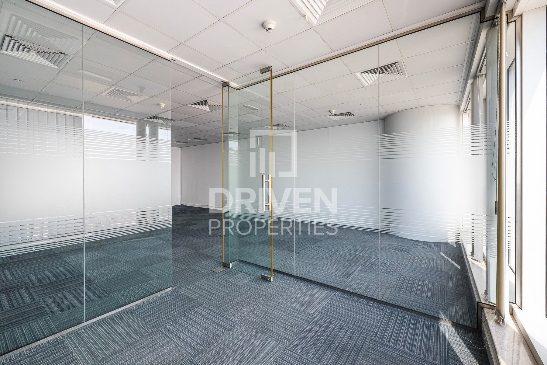 Fitted Office Race Course View Vacant Unit